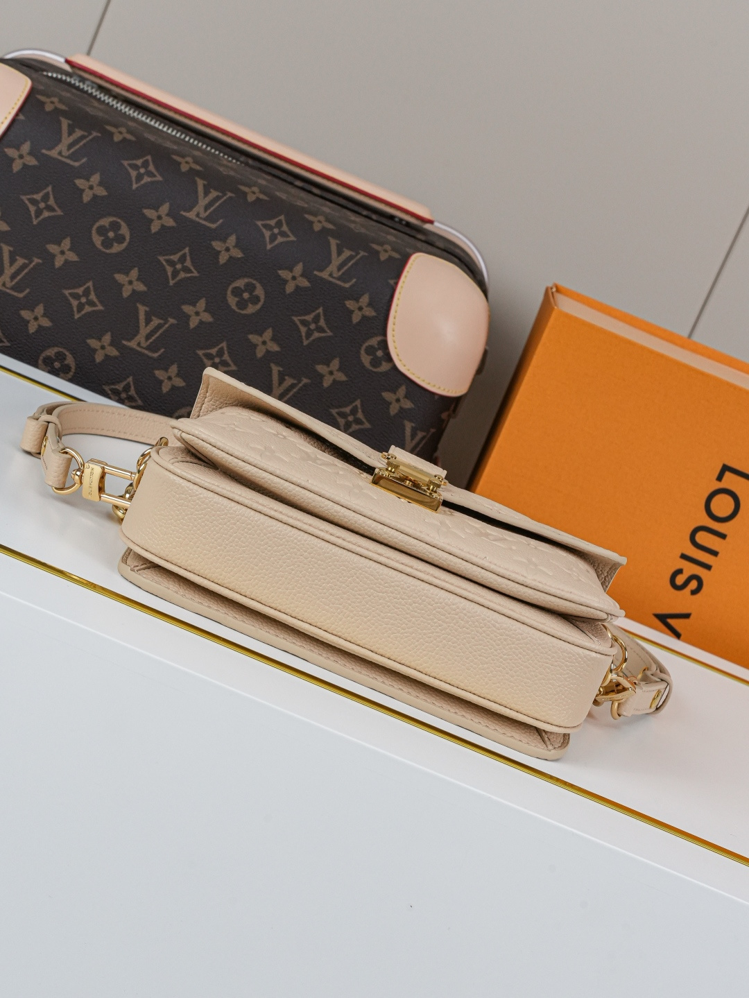Louis Vuitton Pochette Métis East West Shoulder Bag in Sand - Image 3