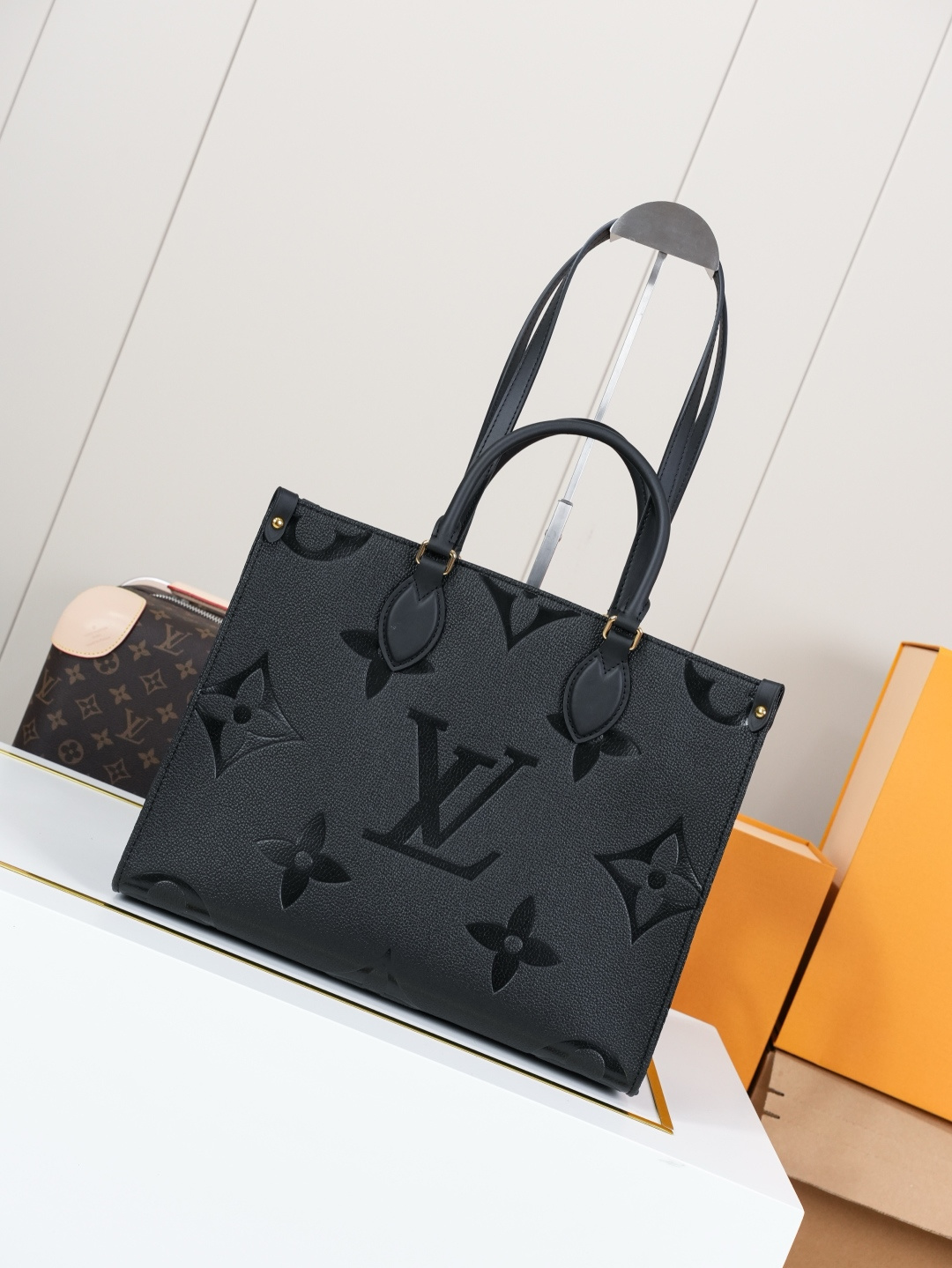 Louis Vuitton Onthego MM Tote Bag in Monogram Empreinte Leather - Image 3