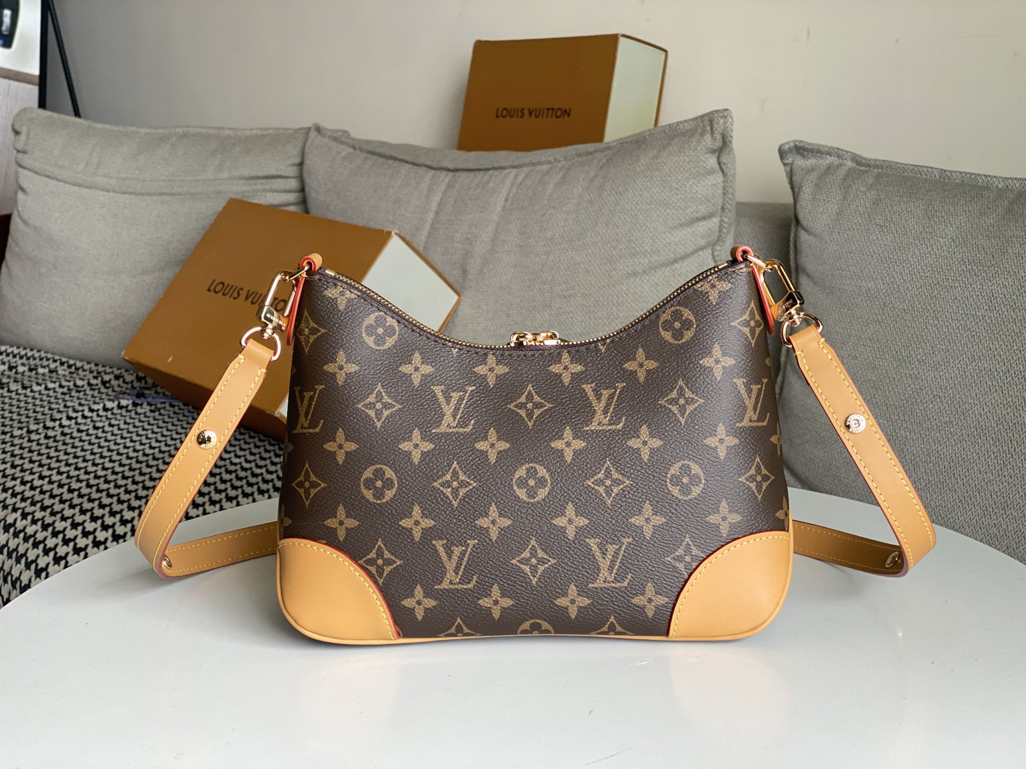 Louis Vuitton Boulogne Shoulder Bag - Image 3
