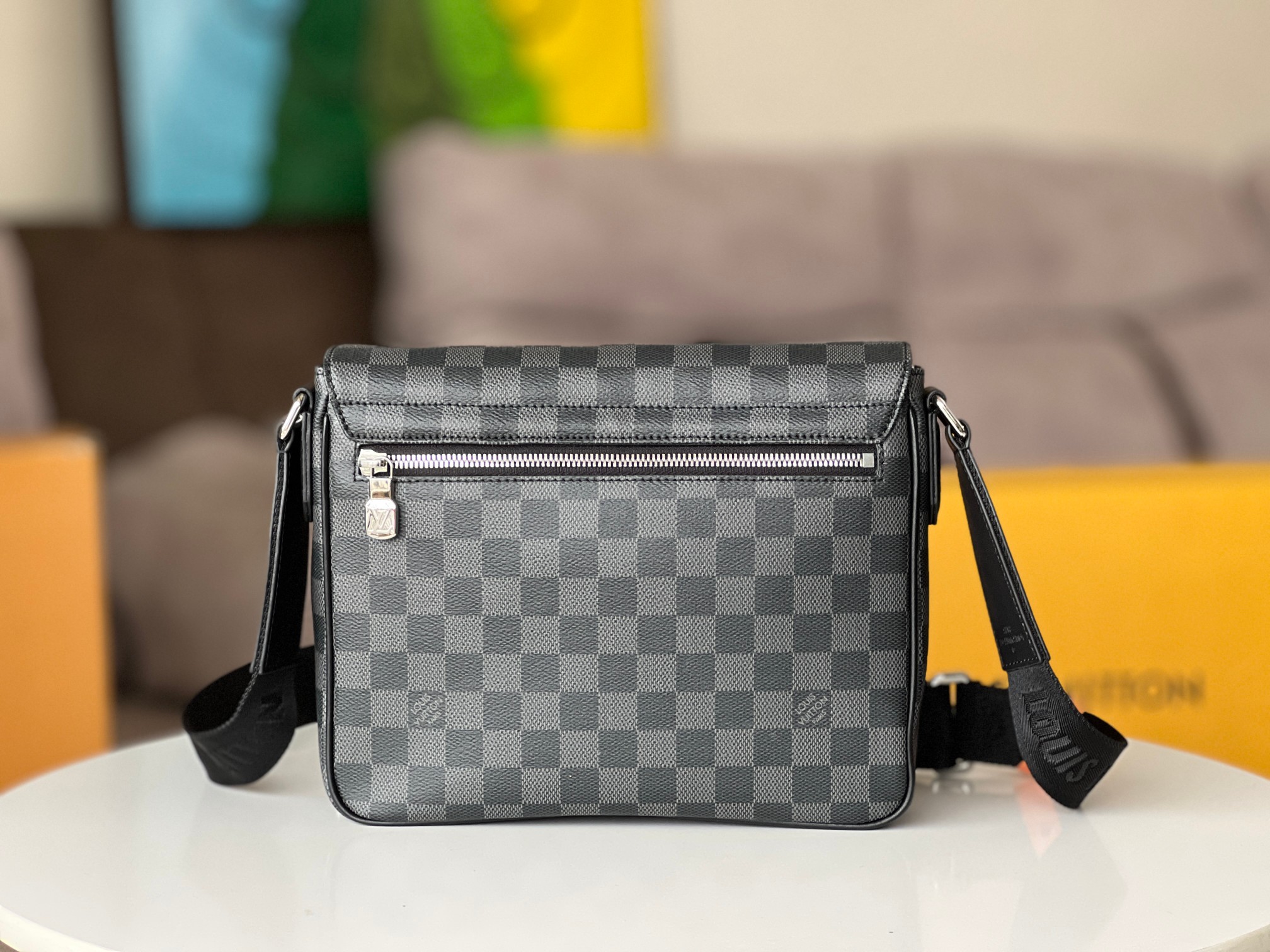 Louis Vuitton District Small Messenger Bag N42710 – Damier Graphite - Image 3