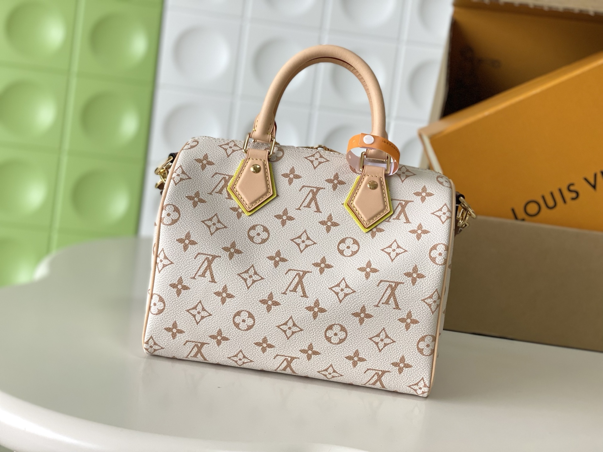 Louis Vuitton LV Crafty Speedy Bandoulière Handbag - Image 3