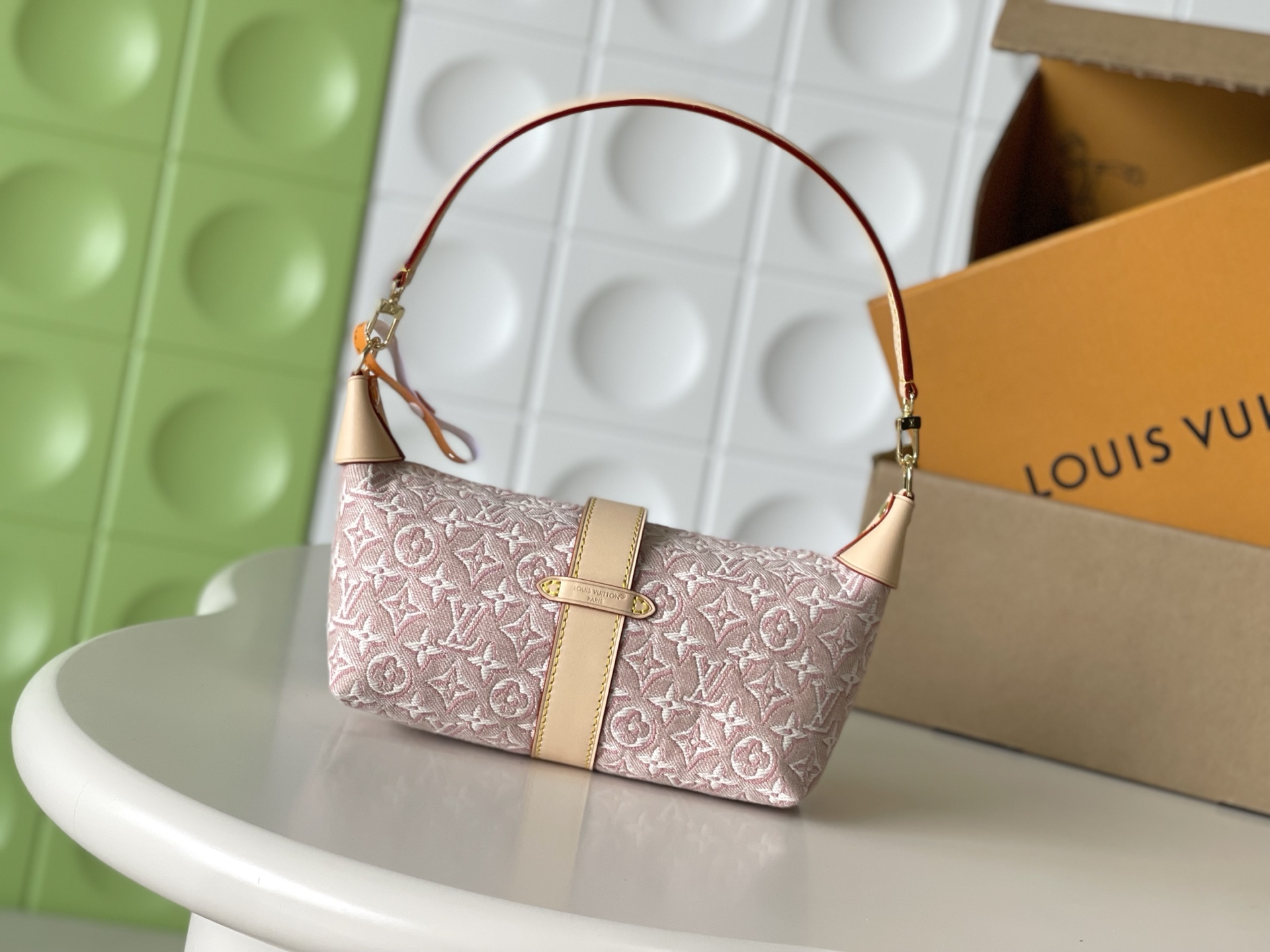 Louis Vuitton Pochette Mia Monogram Emblème Shoulder Bag - Image 3