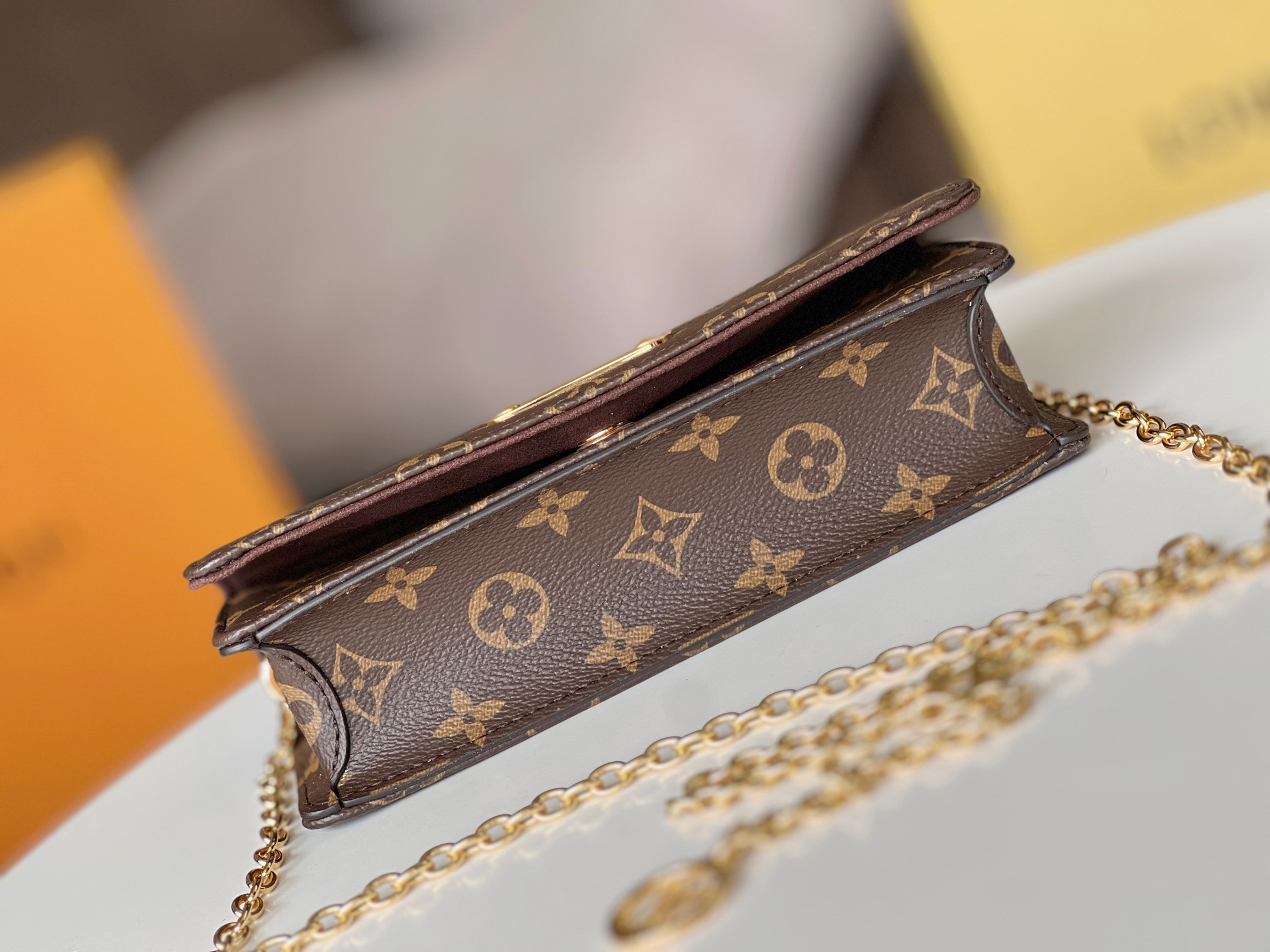Lily Wallet on Chain - Image 3