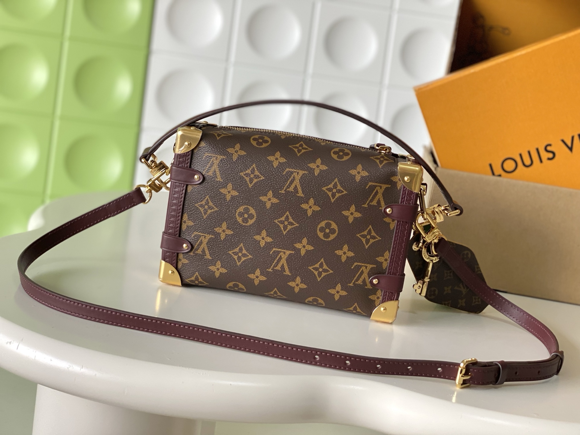 Louis Vuitton Getaway Side Trunk Medium Handbag - Image 3