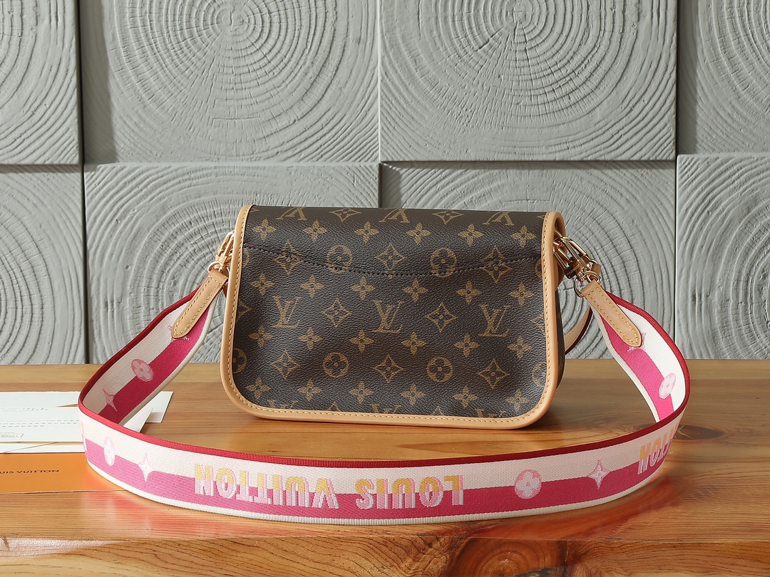 Louis Vuitton Diane Monogram Shoulder Bag M46049 - Image 3