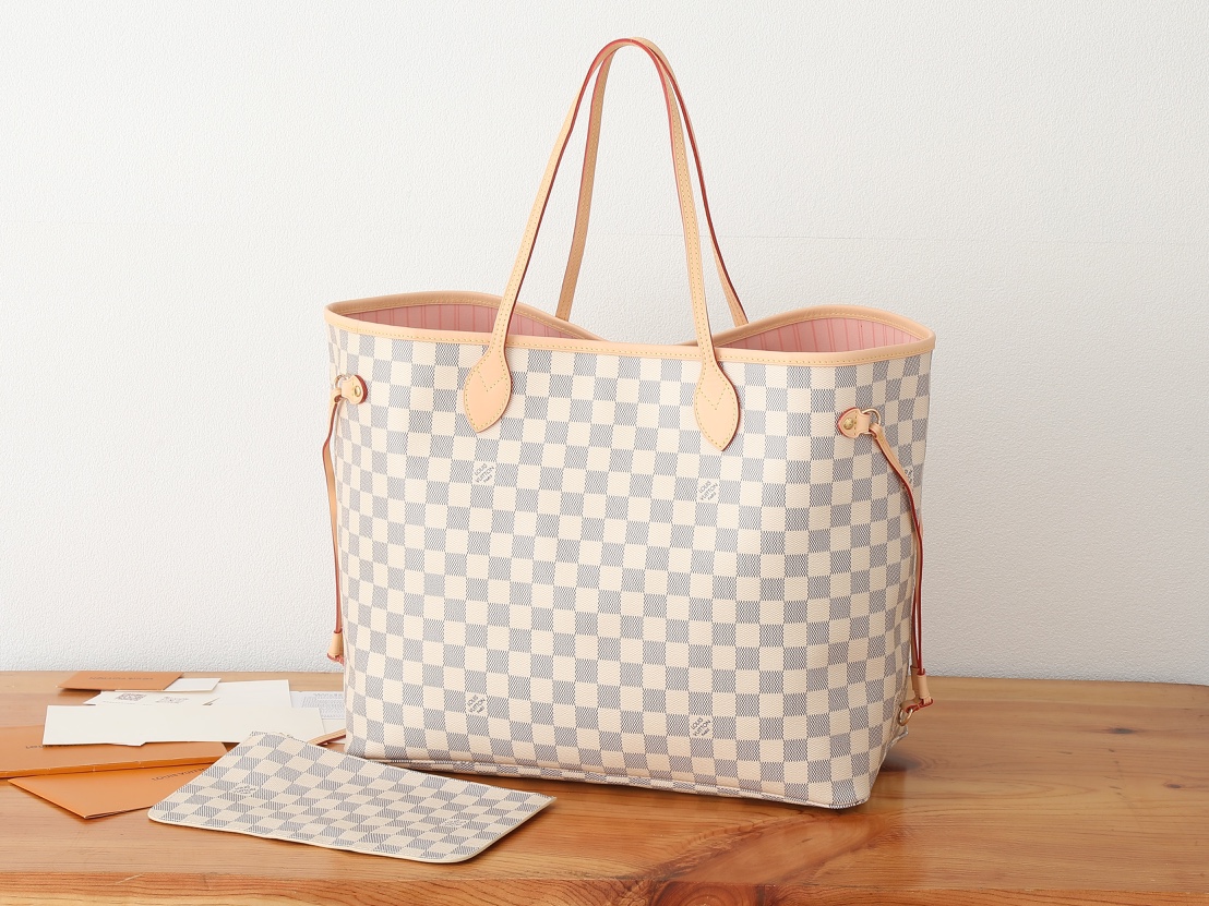 Louis Vuitton Neverfull Large Tote Bag in Damier Azur - Image 3