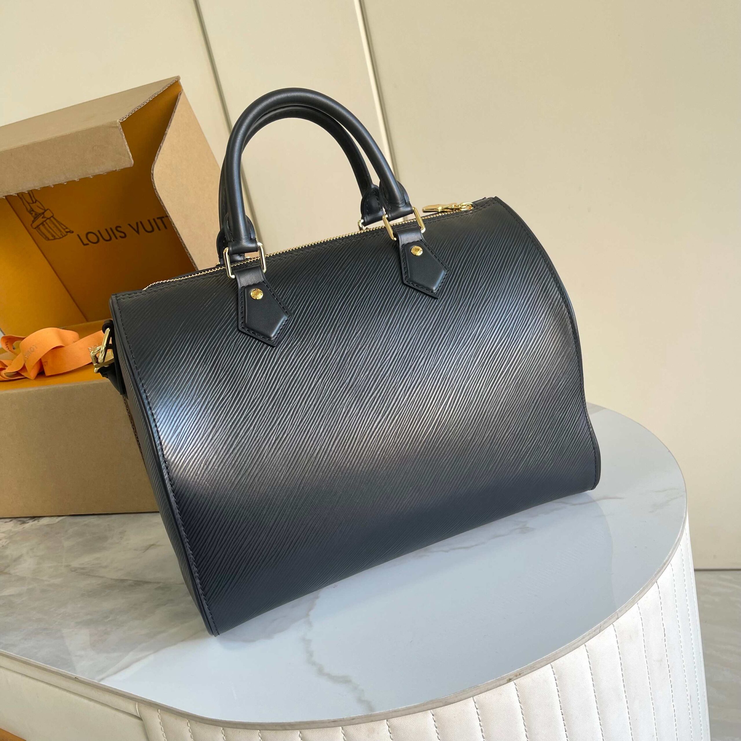 Louis Vuitton Speedy Soft 30 Epi Leather Bag - Image 3