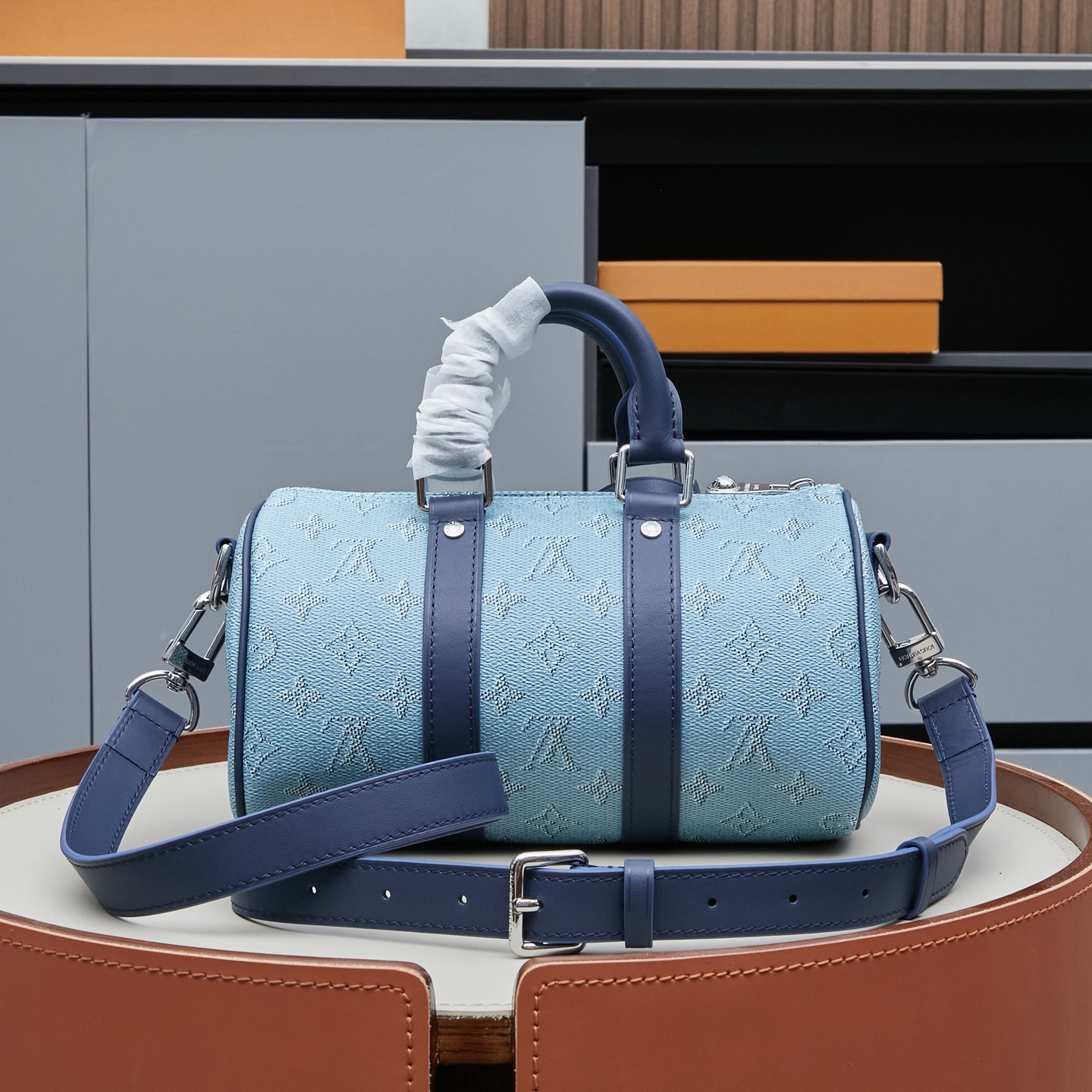 Louis Vuitton Keepall Bandouliere 25 Travel Bag - Image 3