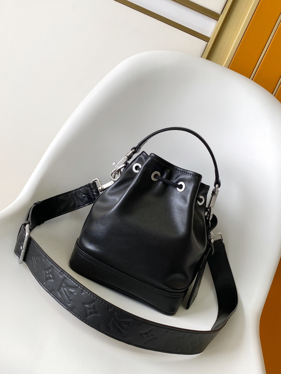Noé Cargo Small Bucket Bag - Image 3