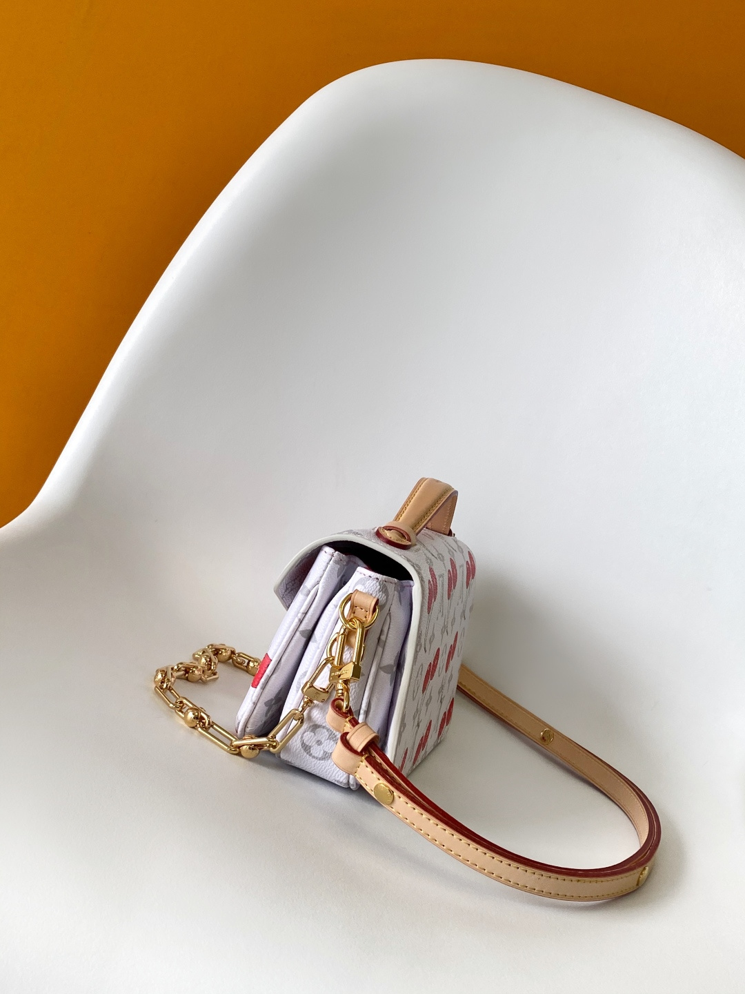 Louis Vuitton Pochette Métis East West Handbag in Monogram Cherry - Image 3
