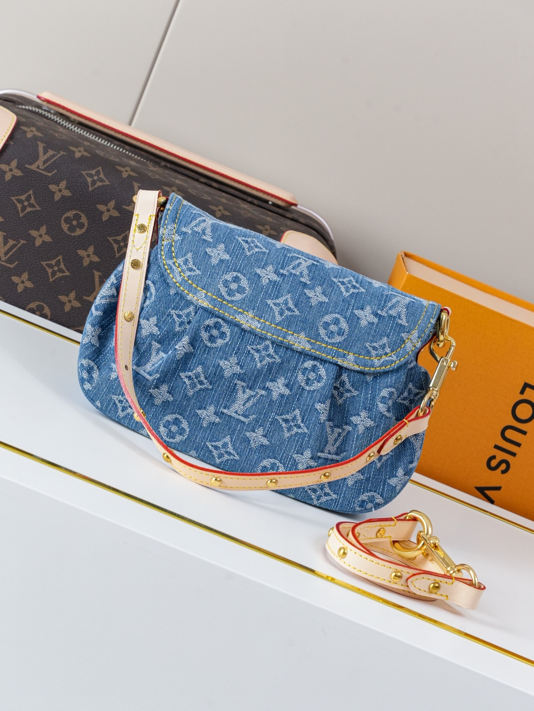Louis Vuitton Rendez-Vous Sunset Denim Blue Shoulder Bag - Image 3