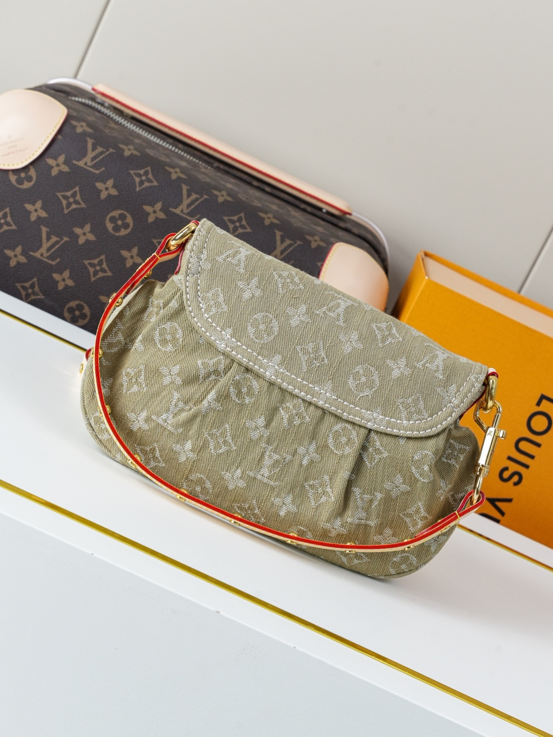 Louis Vuitton Rendez-Vous Sunset Denim Handbag - Image 3