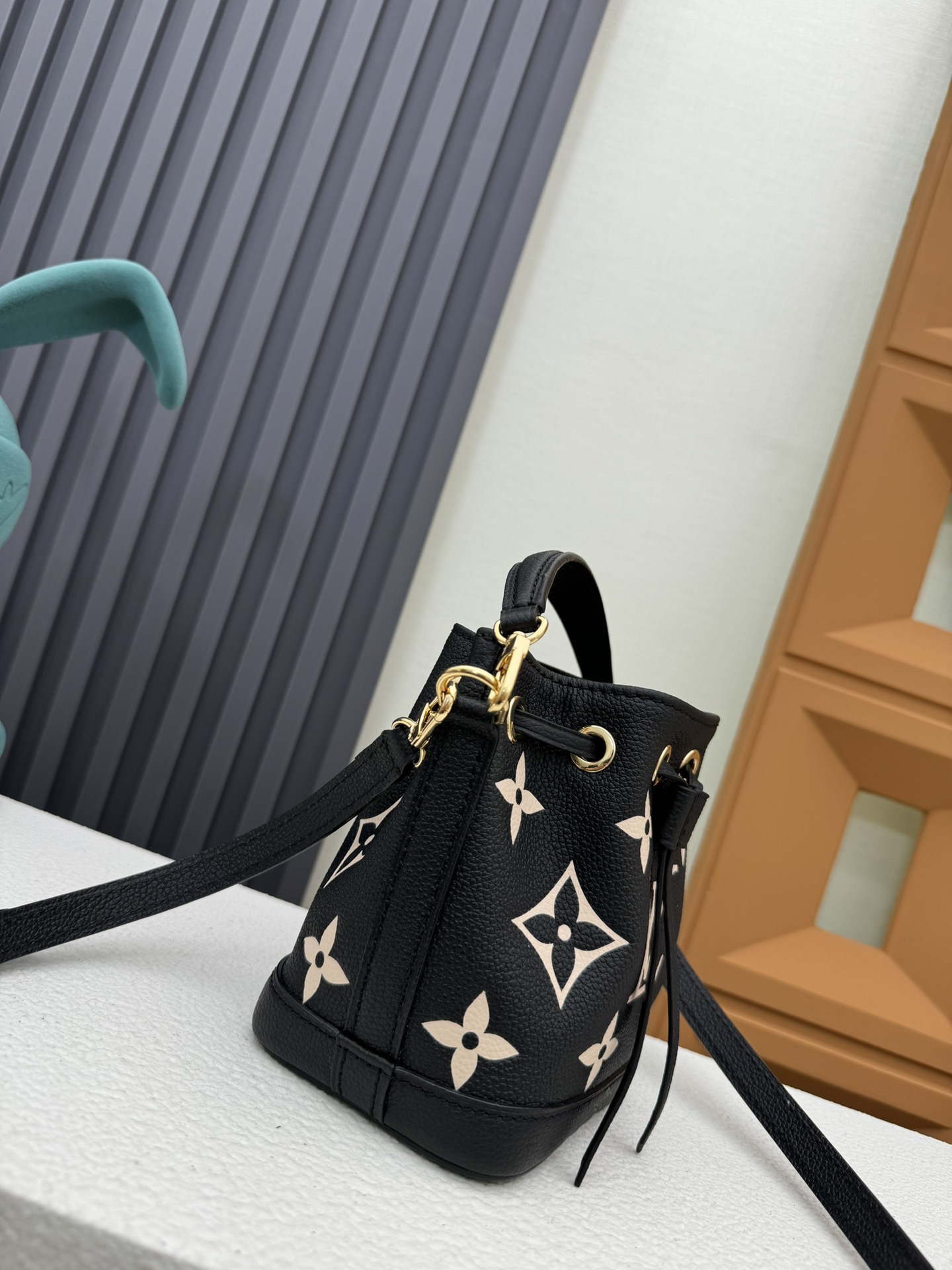 Louis Vuitton Nano Noe Bucket Bag M46291 Black Silk Print - Image 3