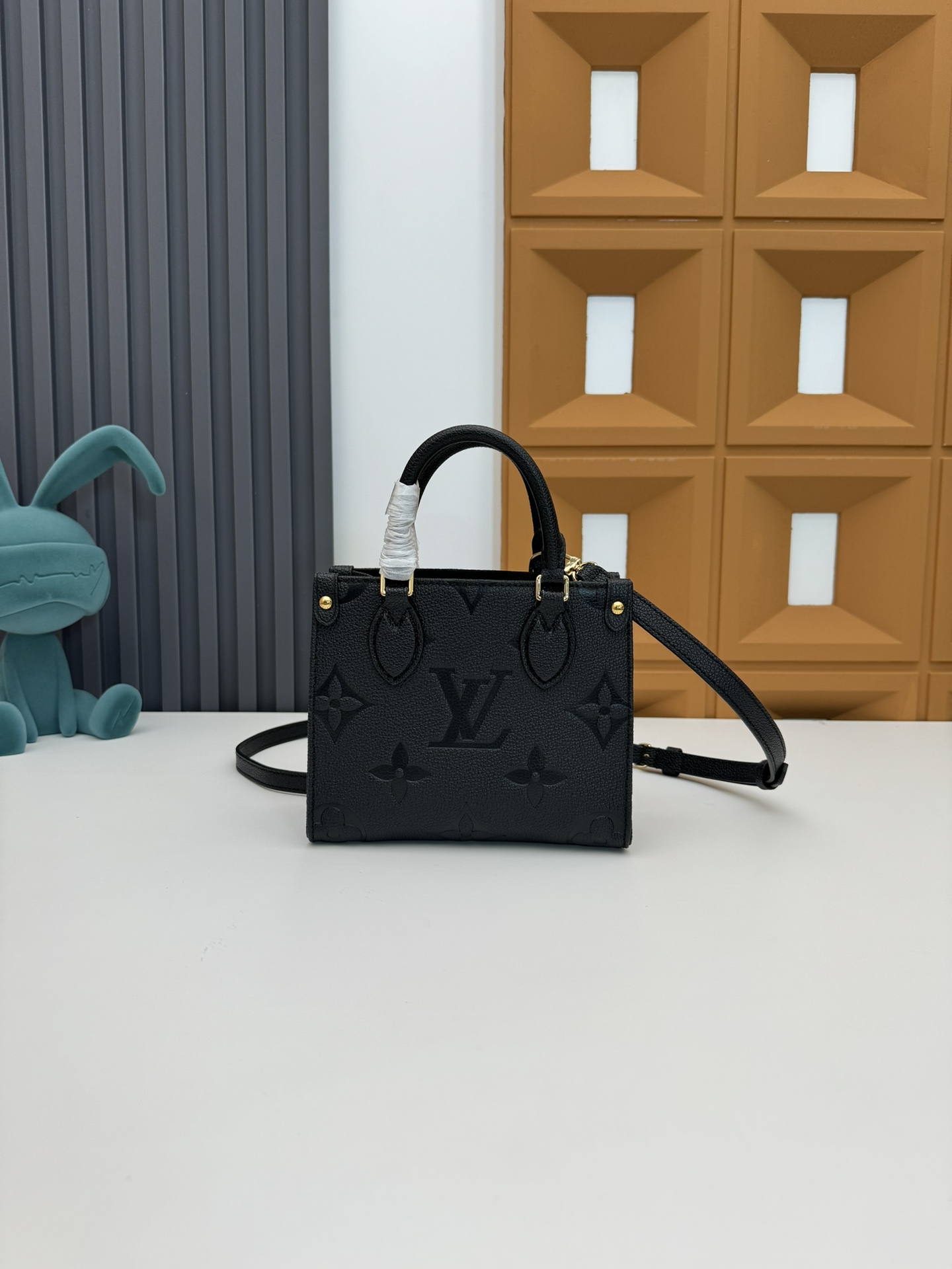 Louis Vuitton OnTheGo BB Monogram Empreinte Leather Handbag - Image 3