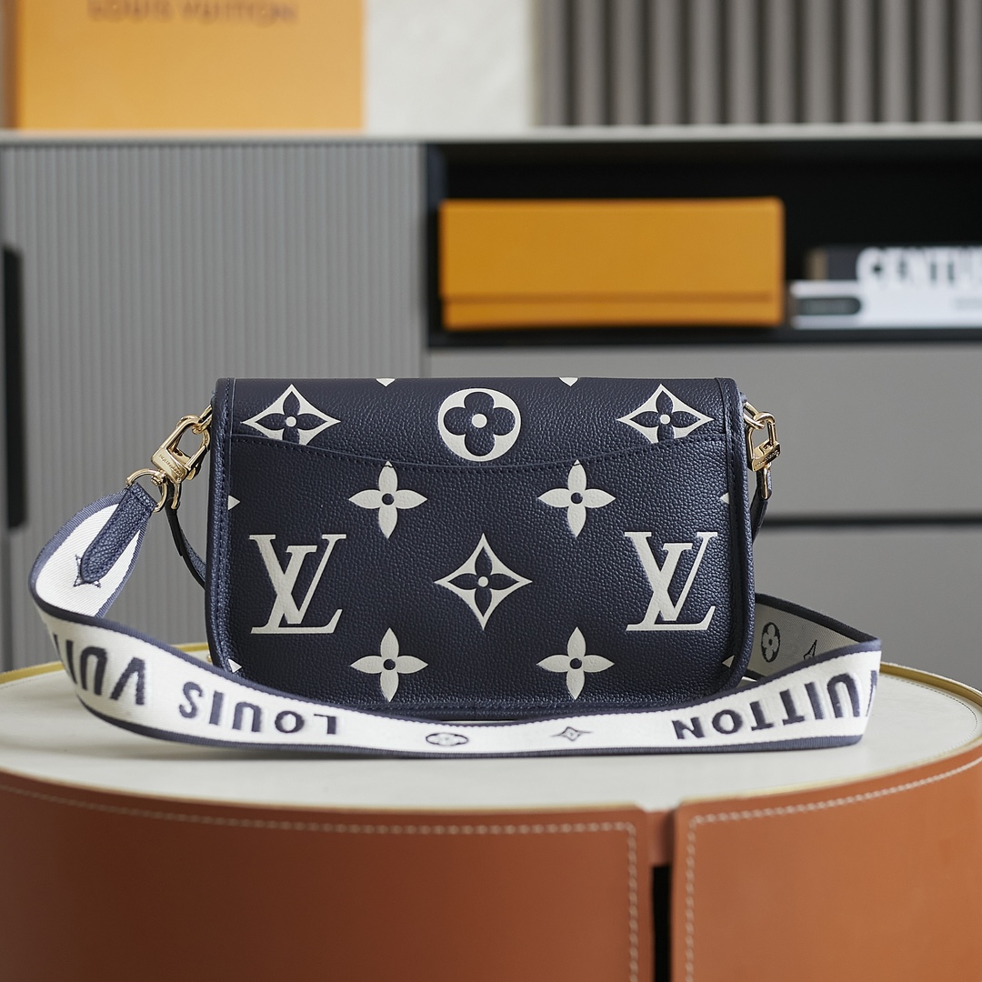 Louis Vuitton Diane Monogram Empreinte Leather Handbag - Image 3