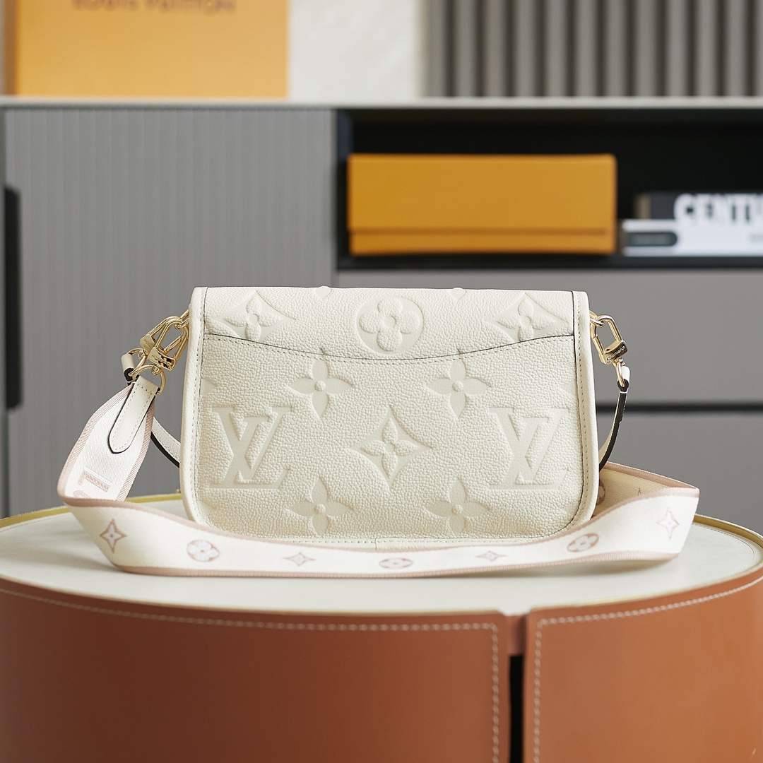 Louis Vuitton Diane Handbag M46386 - Image 3