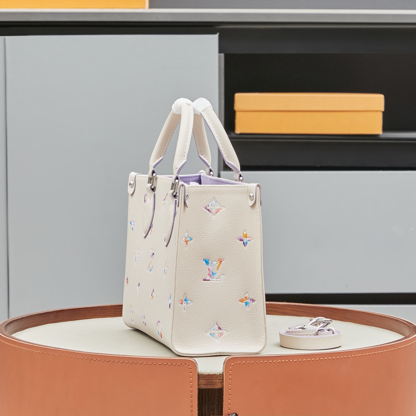 Louis Vuitton OnTheGo Small Handbag M29976 - Image 3