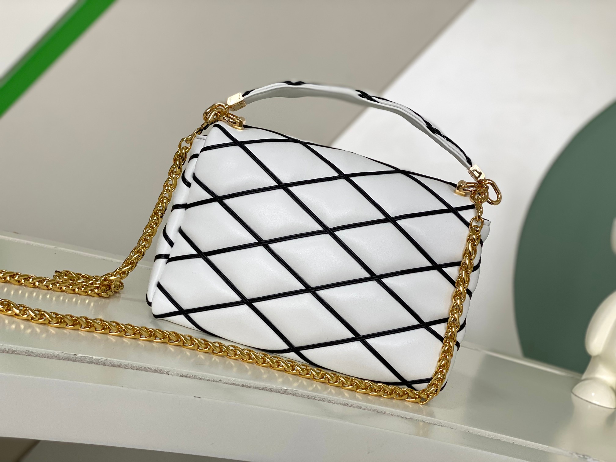 Louis Vuitton Twist GO-14 Medium Handbag M22891, Black - Image 3