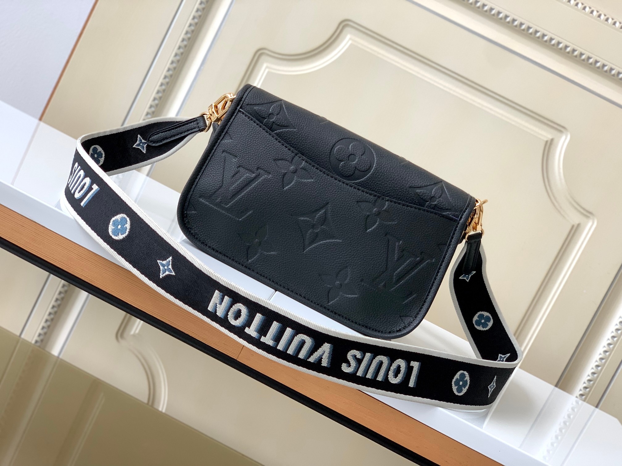 Louis Vuitton Diane Monogram Empreinte Handbag - Image 3