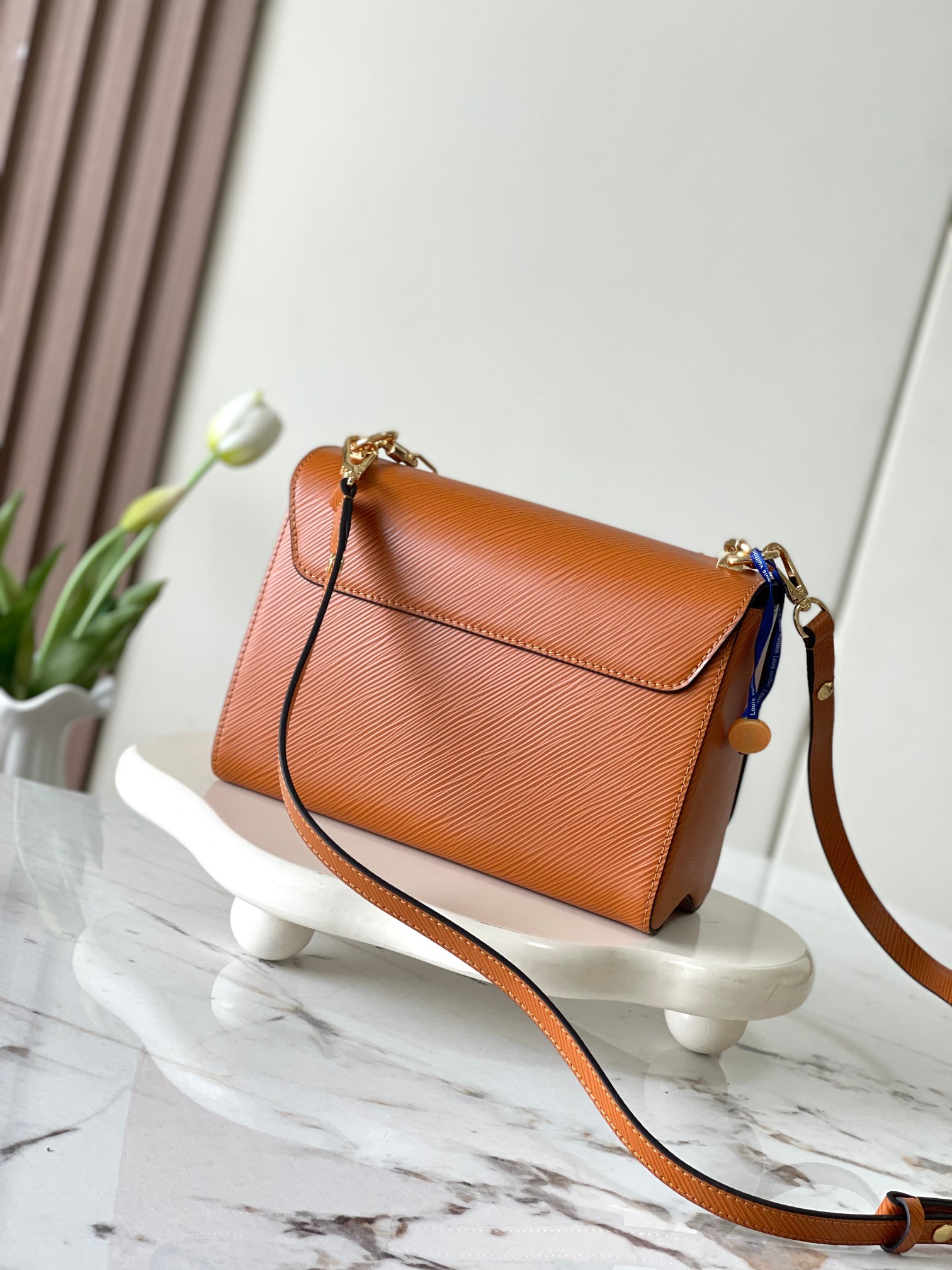 Louis Vuitton Twist Medium Handbag - Image 3