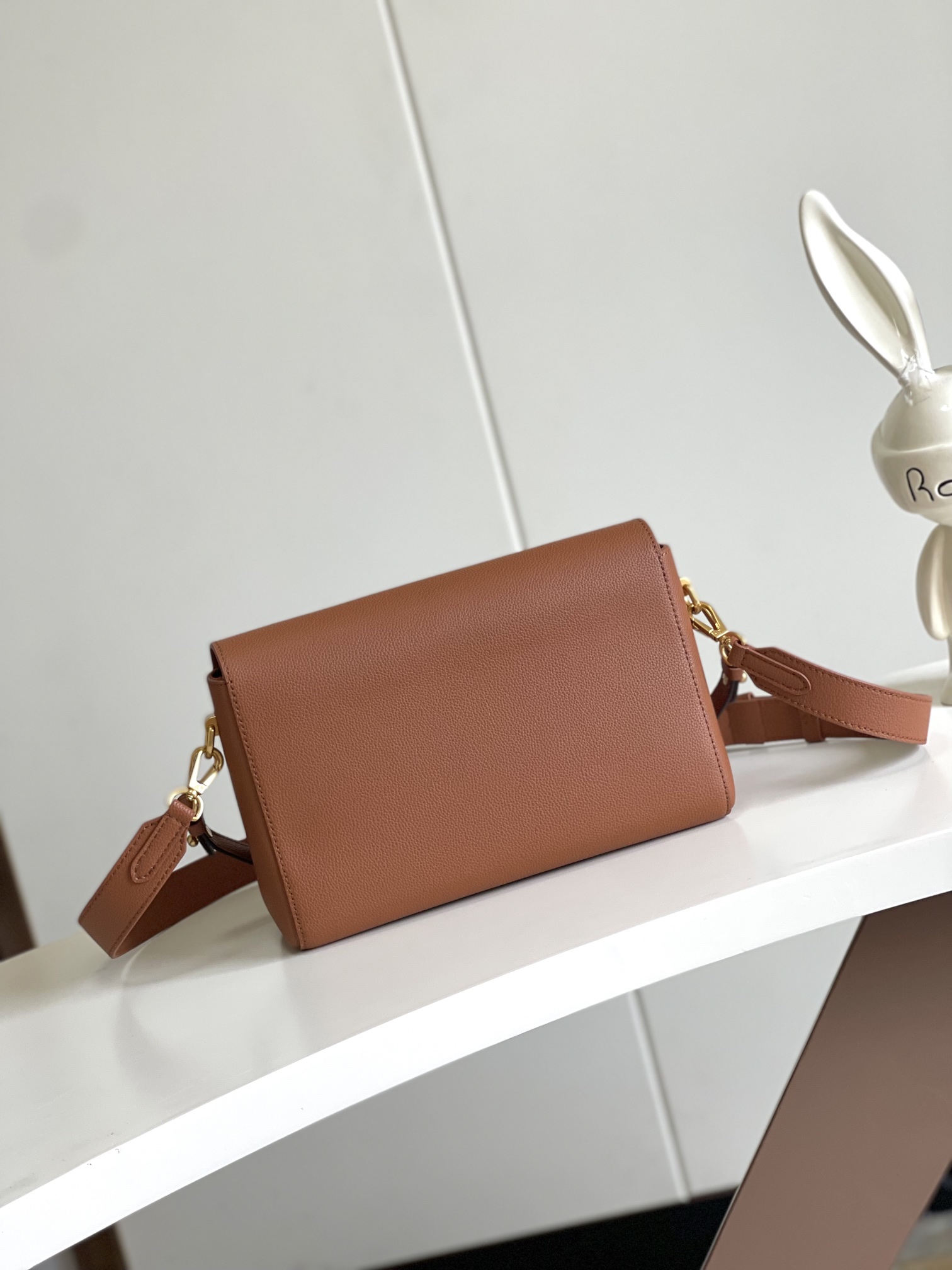 Louis Vuitton Soft Twist Bag M24639 - Image 3