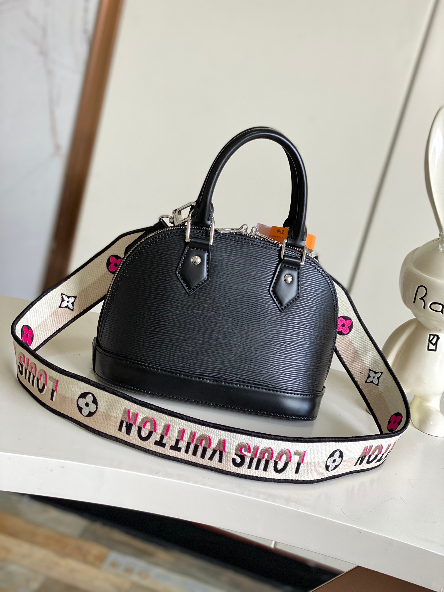 Louis Vuitton Alma BB Epi Leather Handbag - Image 3