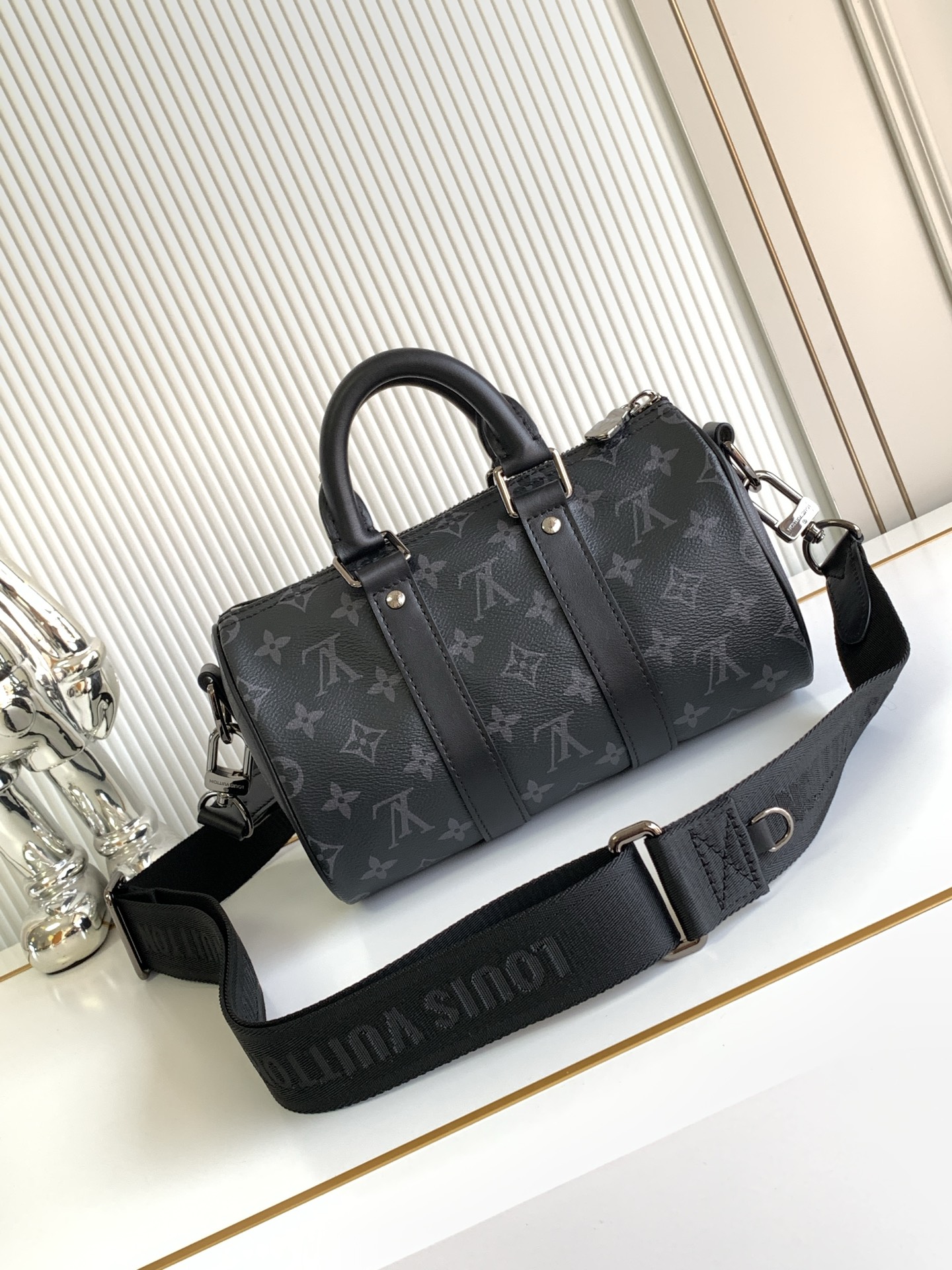 Louis Vuitton Keepall 25 Travel Bag in Monogram Eclipse Reverse Canvas - Image 3