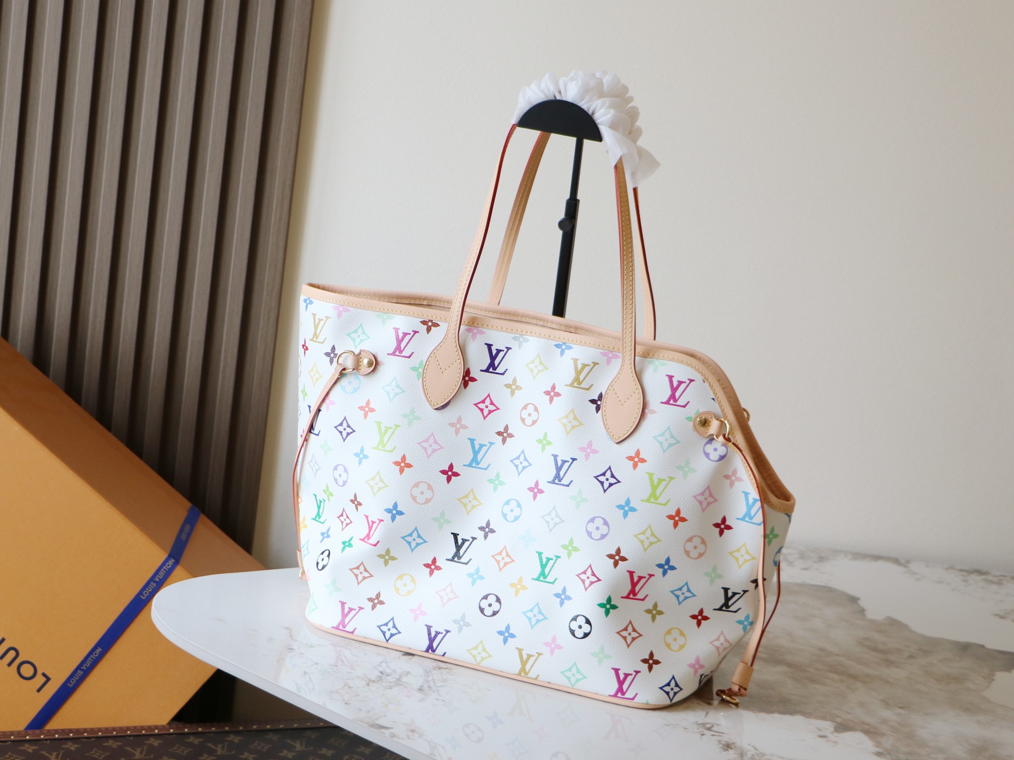 Neverwoof Medium Pet Bag in Monogram Coated Canvas and Leather - Image 3