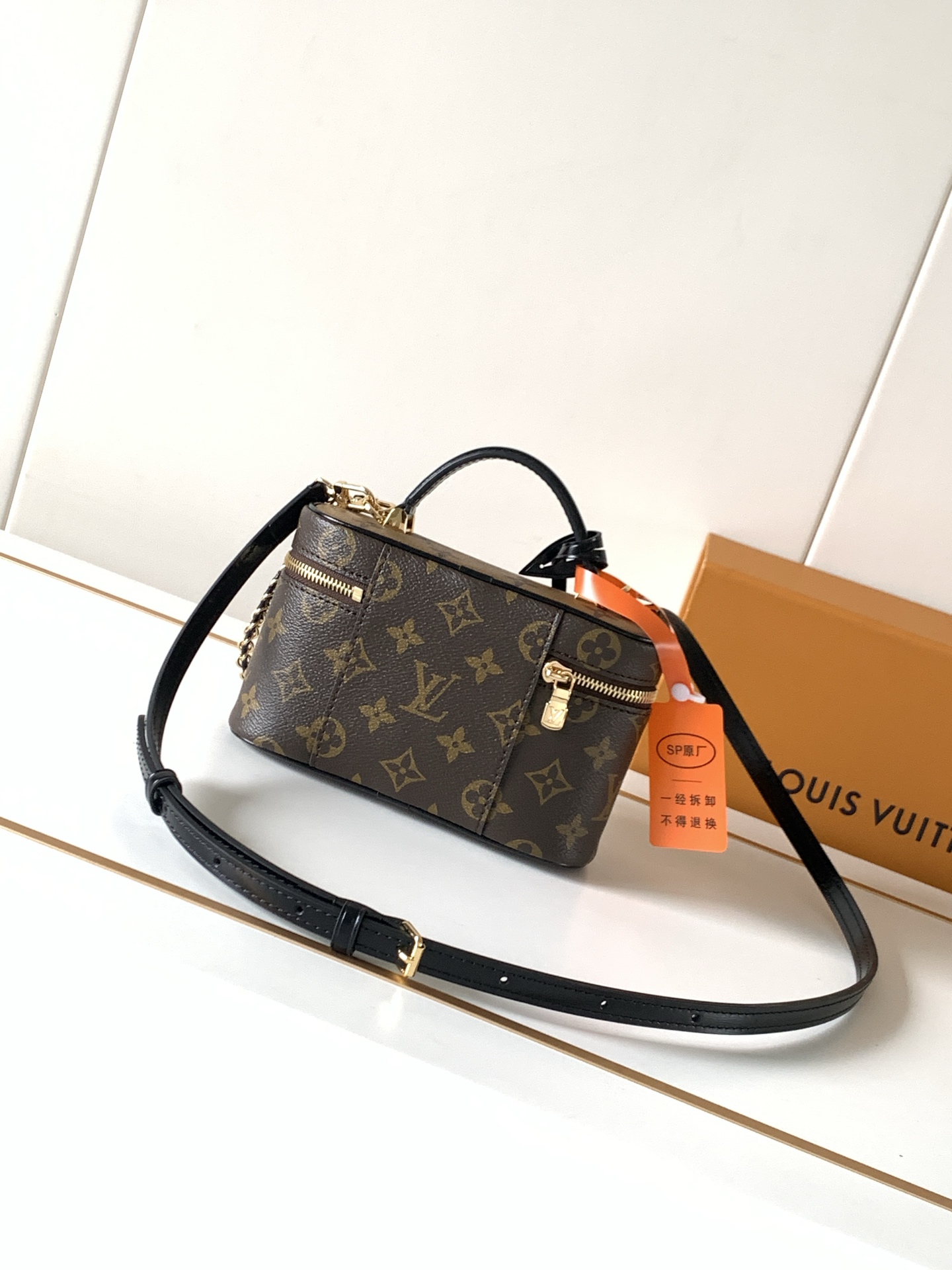 Louis Vuitton Vanity Chain Pouch M47125 - Image 3