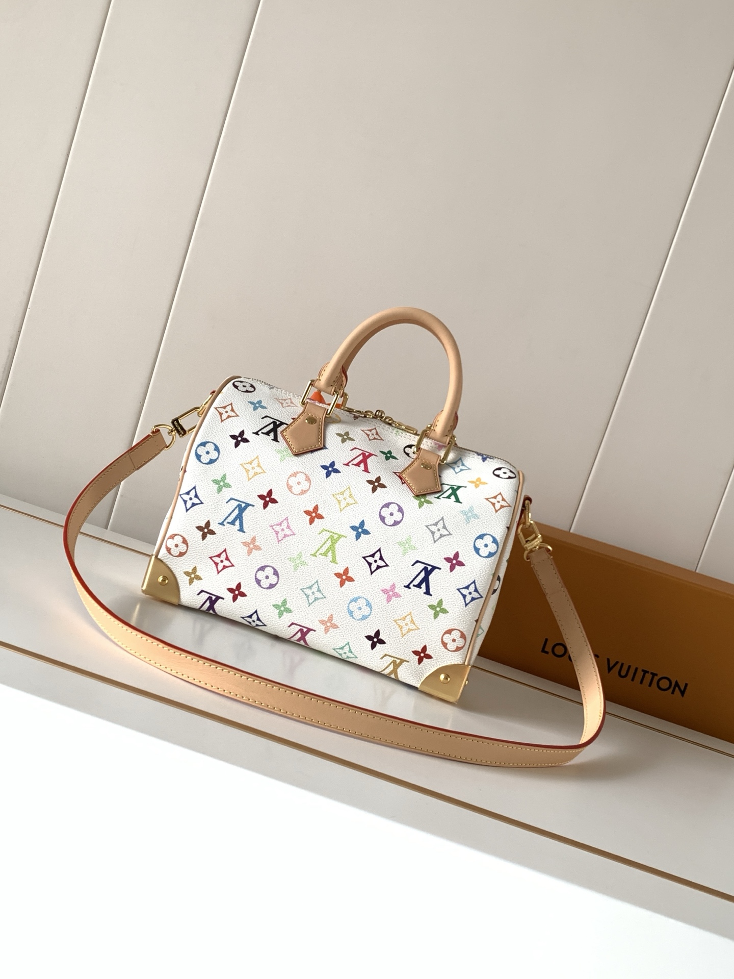 Louis Vuitton Speedy Bandoulière 25 Handbag, White Monogram Canvas - Image 3