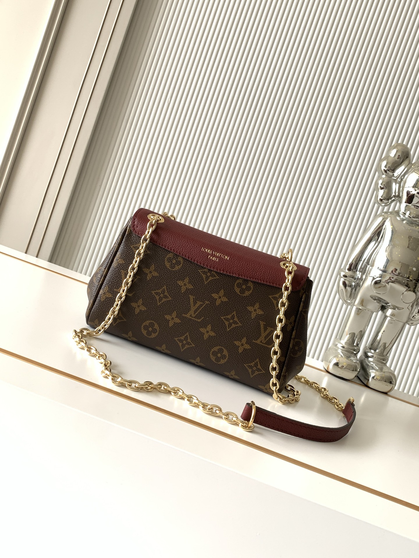 Louis Vuitton Saint-Germain BB Handbag - Image 3