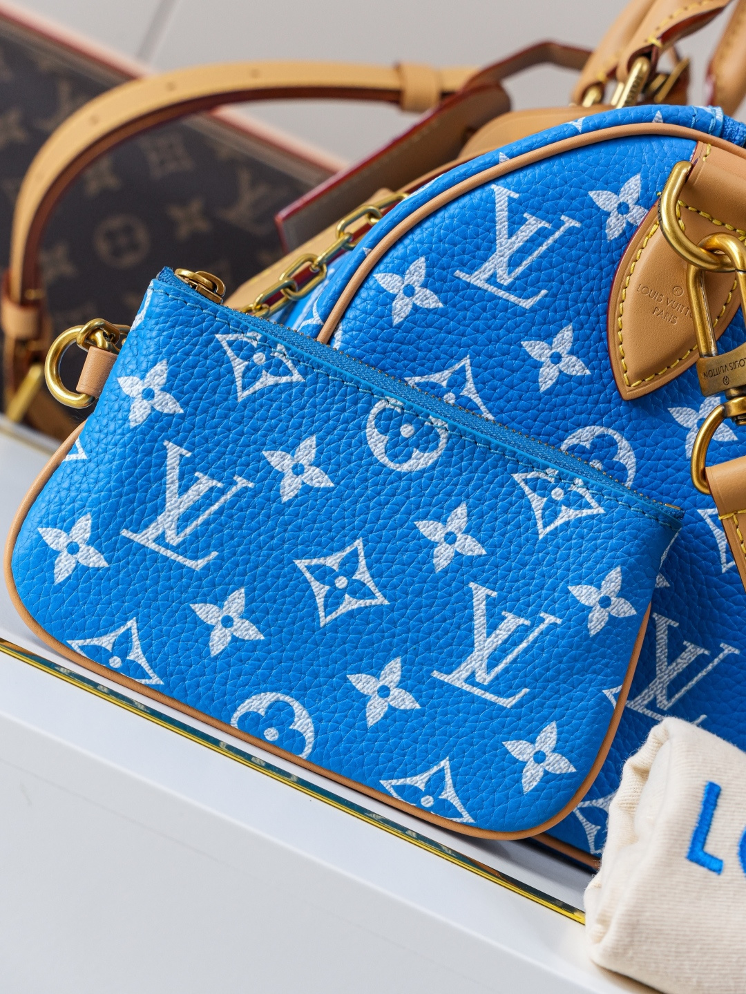 Louis Vuitton Speedy Bandoulière 25 Monogram Leather Handbag - Image 3