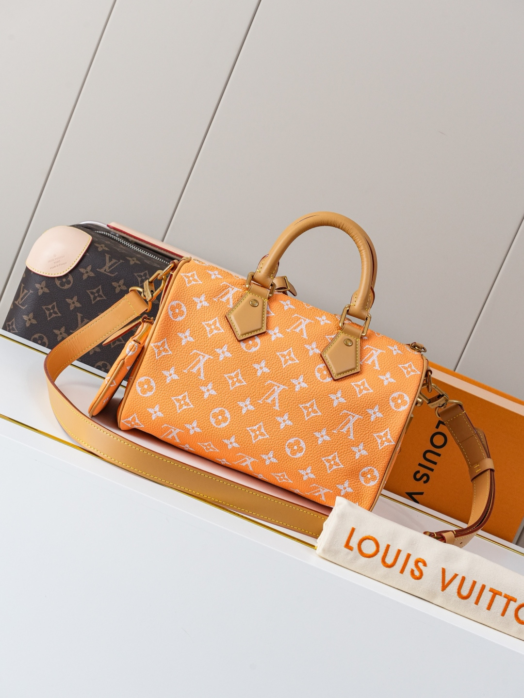 Louis Vuitton Speedy Bandouliere 25 Monogram Leather Handbag - Image 3