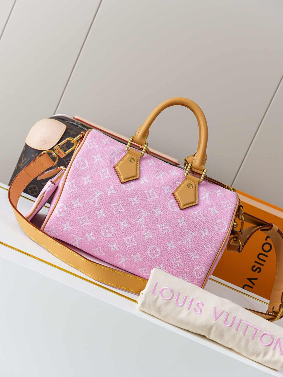 Louis Vuitton Speedy Bandoulière 25 Monogram Leather Handbag - Image 3