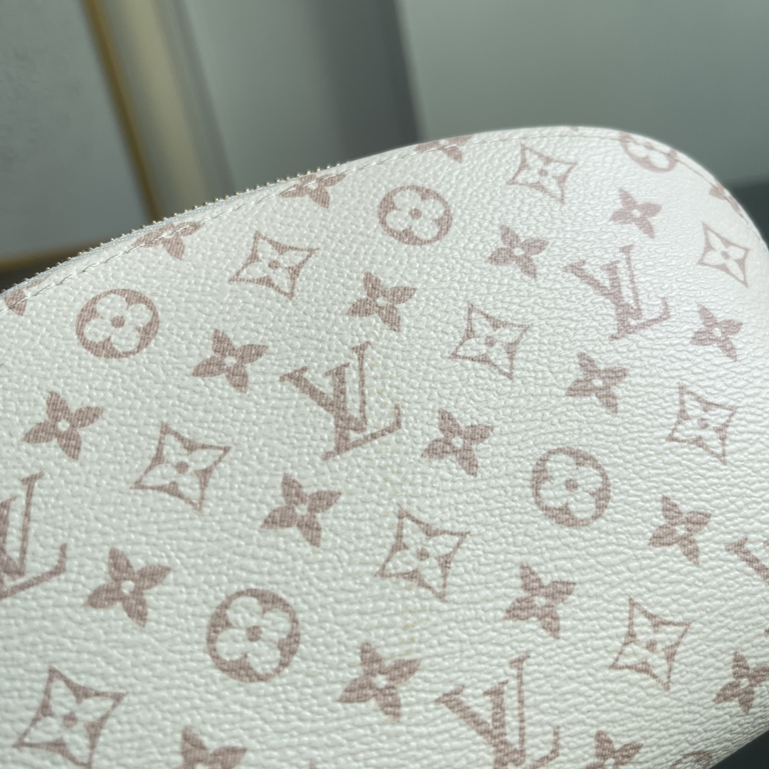 Louis Vuitton Pochett Cosmetic PM Pouch - Image 3