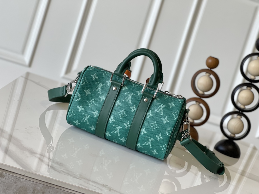 Louis Vuitton M12684 Keepall Crossbody Bag - Image 3