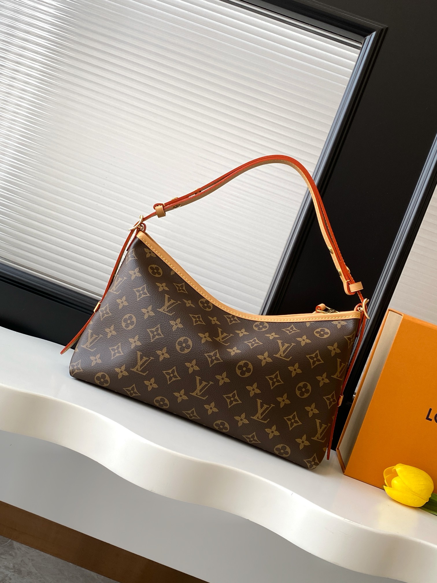 Louis Vuitton CarryAll EastWest Monogram Shoulder Bag M28101 - Image 3
