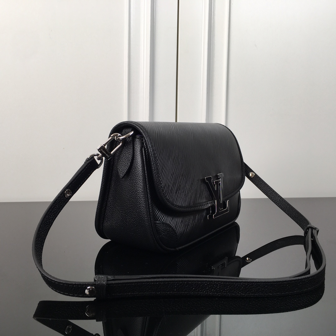 Louis Vuitton Buci Handbag - Image 3