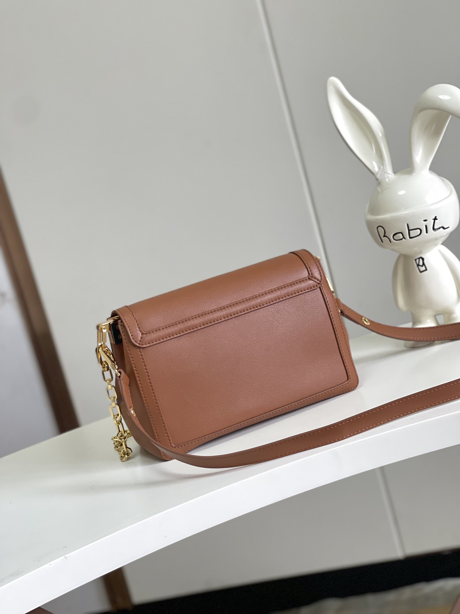 Louis Vuitton Dauphine Soft Medium Crossbody Bag M25209 Black - Image 3