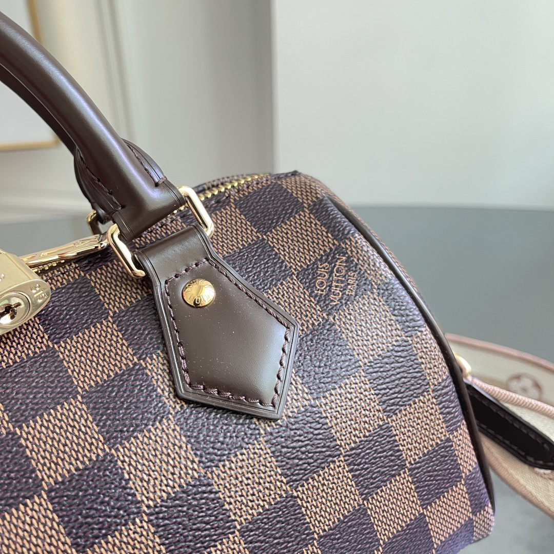Louis Vuitton Speedy Bandoulière 20 Crossbody Bag in Monogram Canvas - Image 3