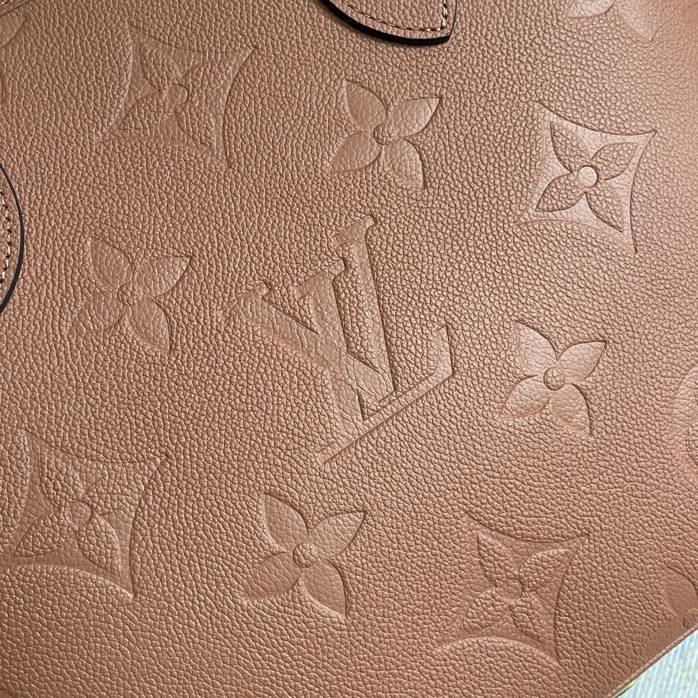 Louis Vuitton Neverfull MM Monogram Empreinte Leather Tote Bag - Image 3