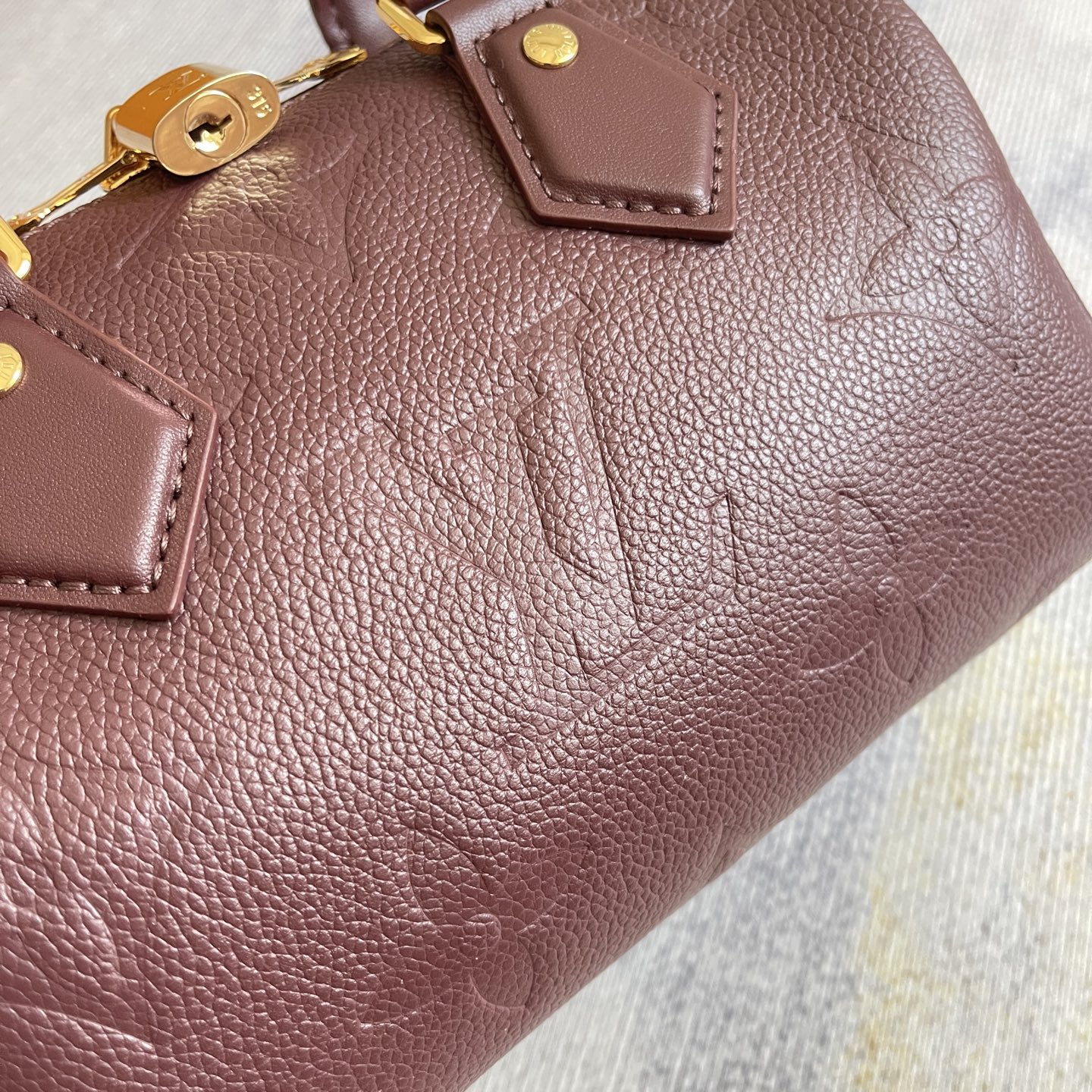 Louis Vuitton Speedy Bandoulière 20 Monogram Empreinte Leather Crossbody Bag - Image 3