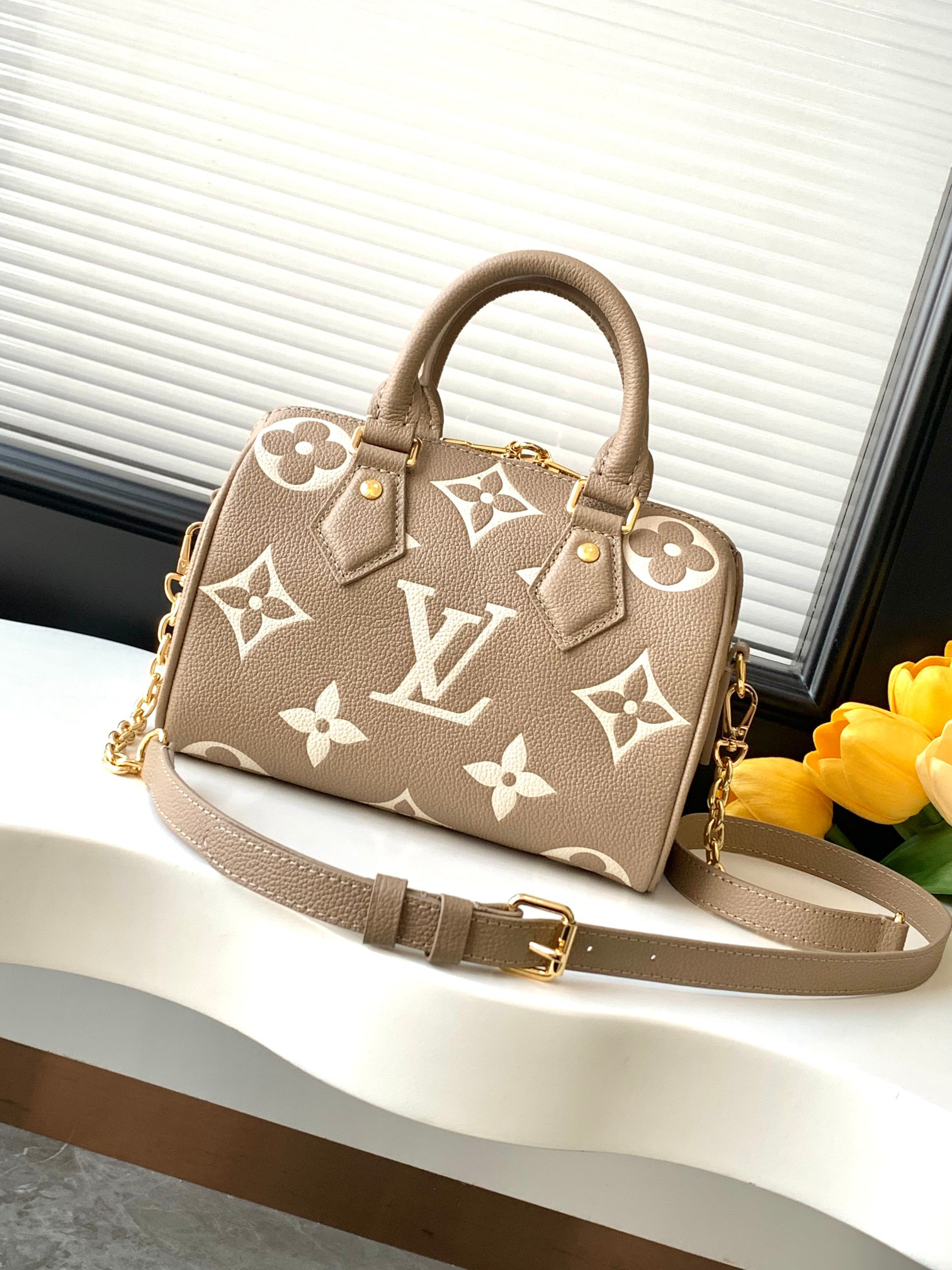 Louis Vuitton Speedy Bandoulière 20 Monogram Empreinte Leather Crossbody Bag - Image 3