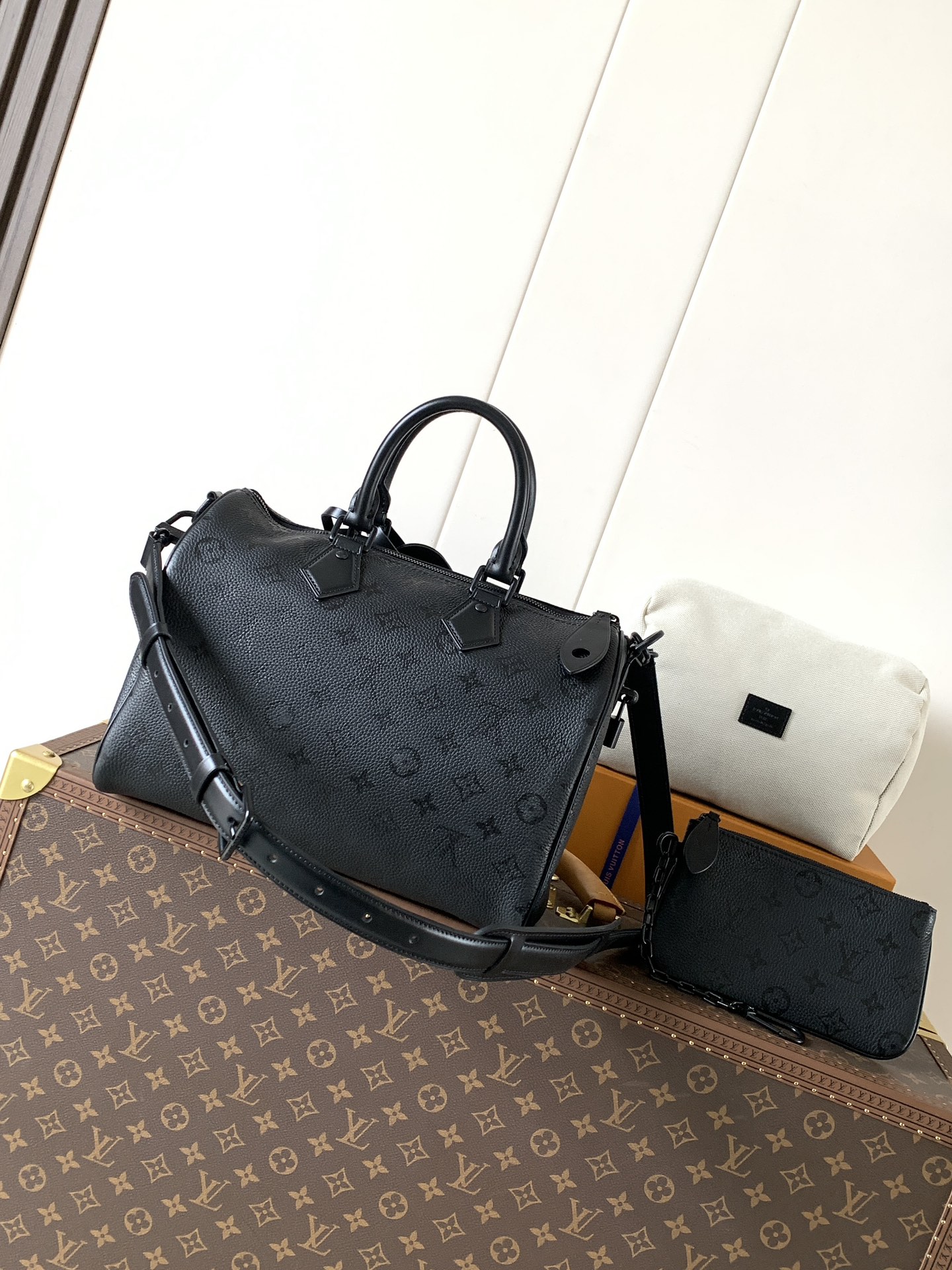 Louis Vuitton Speedy P9 Bandouliere 30 Monogram Leather Handbag - Image 3