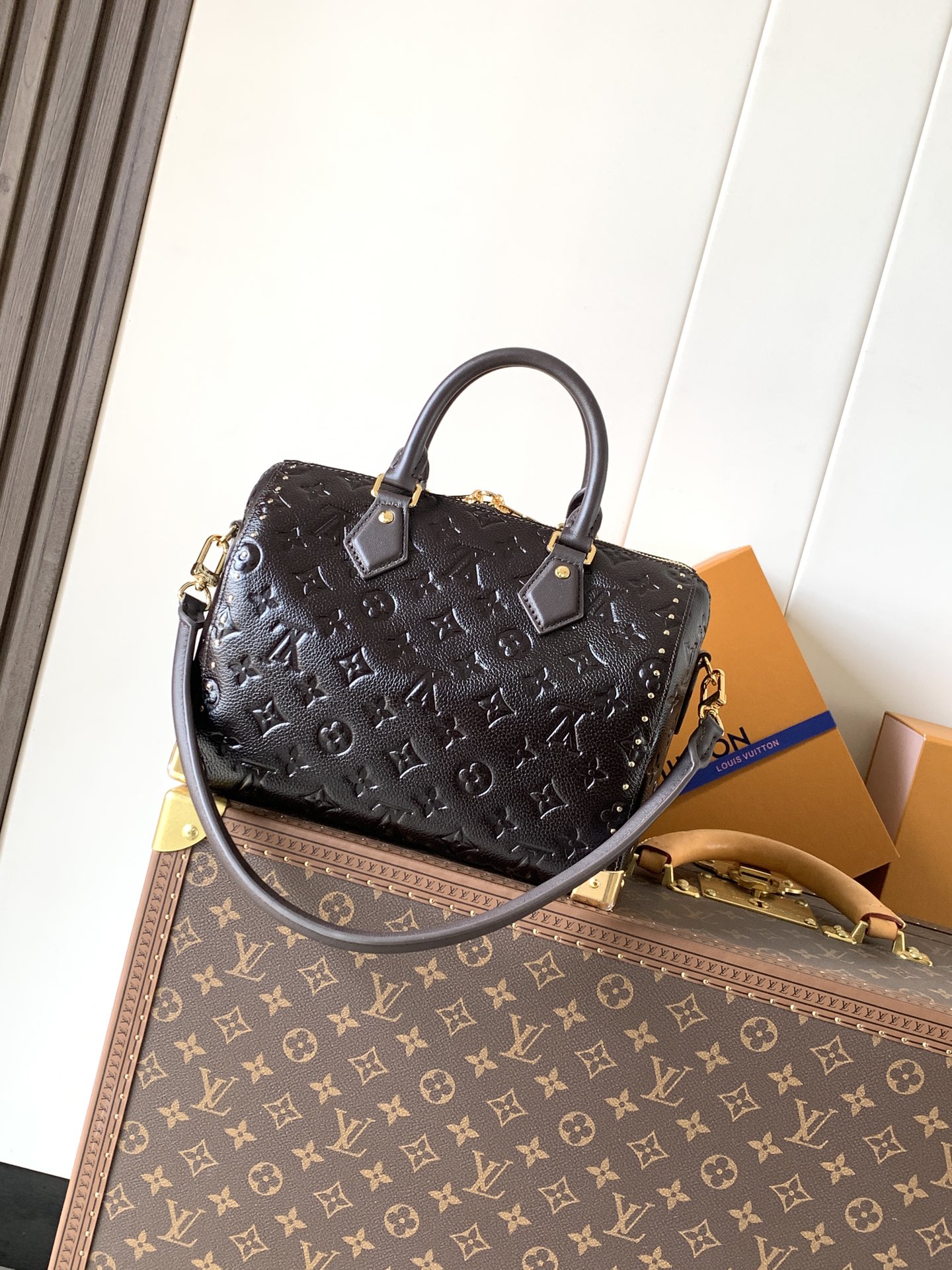 Louis Vuitton Speedy Trunk 25 Handbag - Image 3