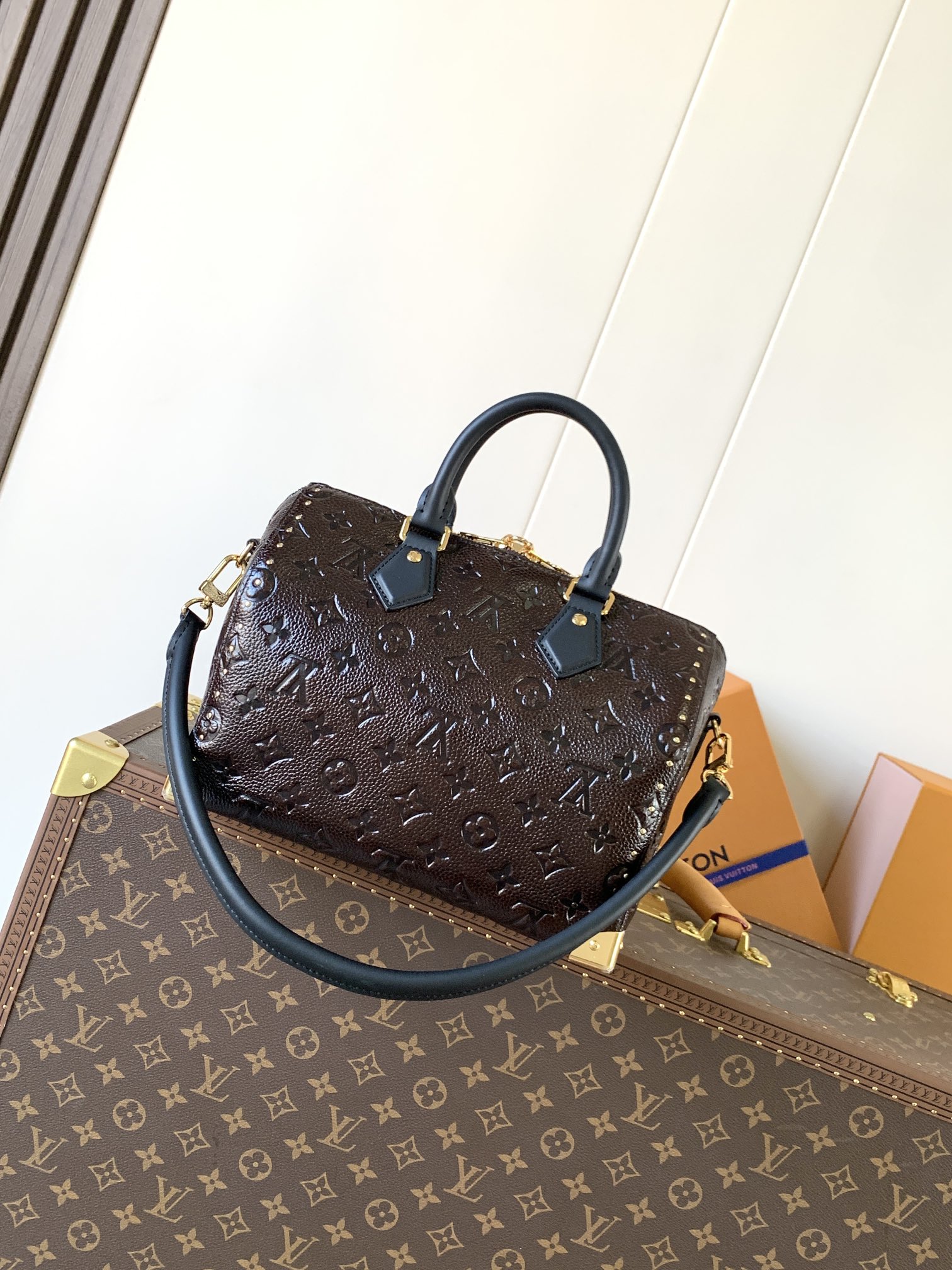 Louis Vuitton Speedy Trunk 25 Handbag - Image 3