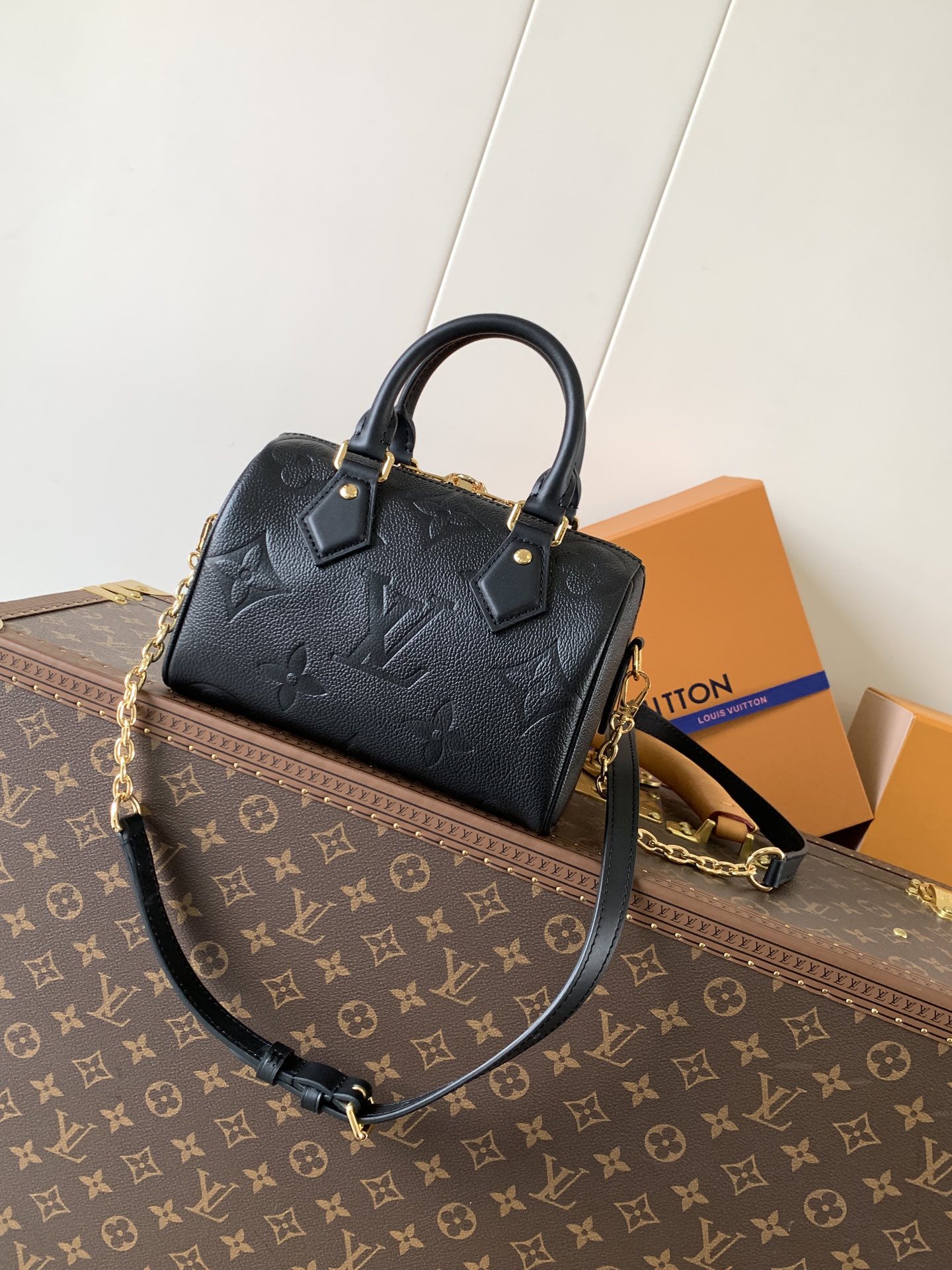 Louis Vuitton Speedy Bandoulière 20 Monogram Empreinte Leather Crossbody Bag - Image 3
