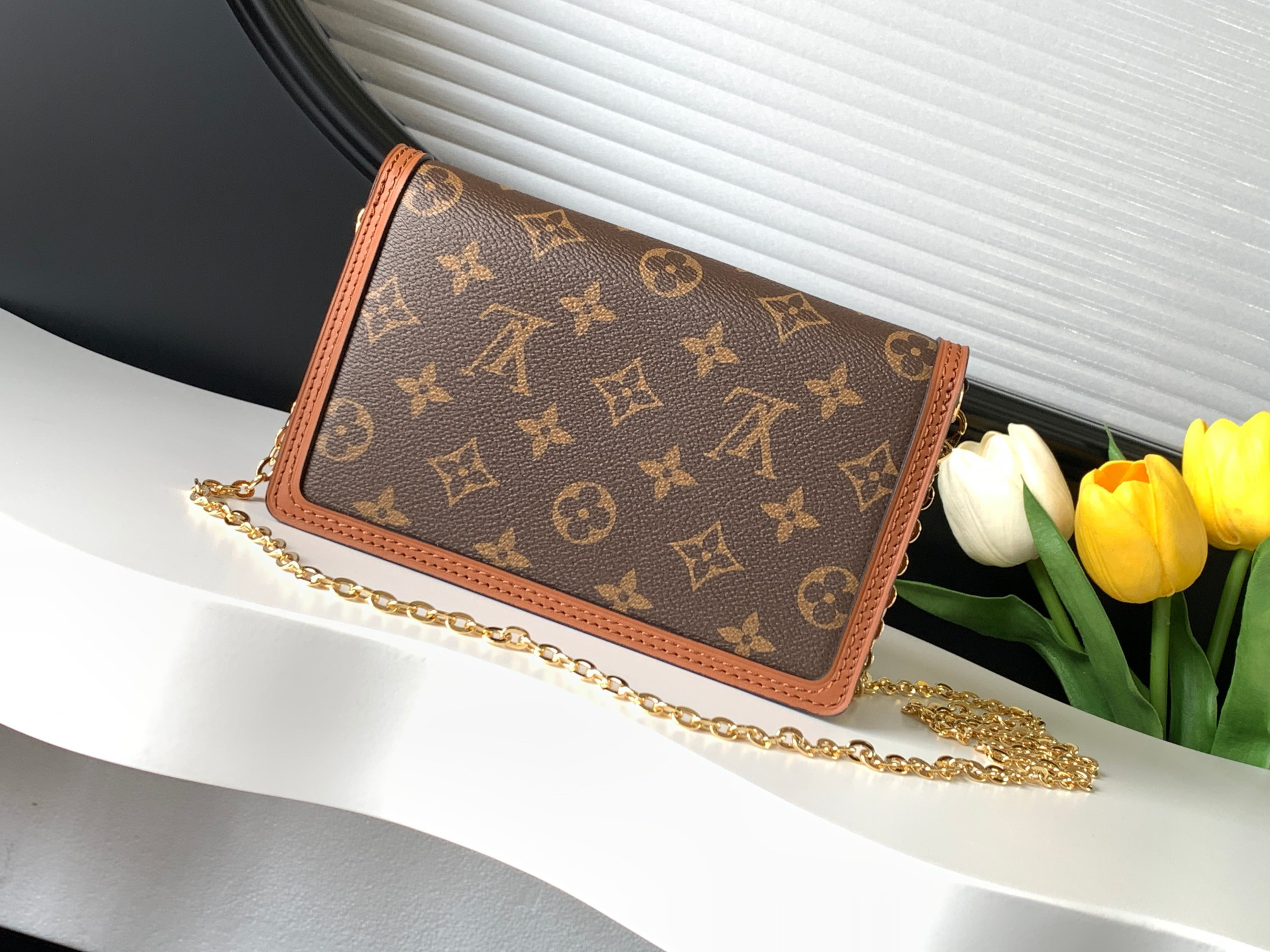 Louis Vuitton Dauphine Chain Bag M68746 - Image 3
