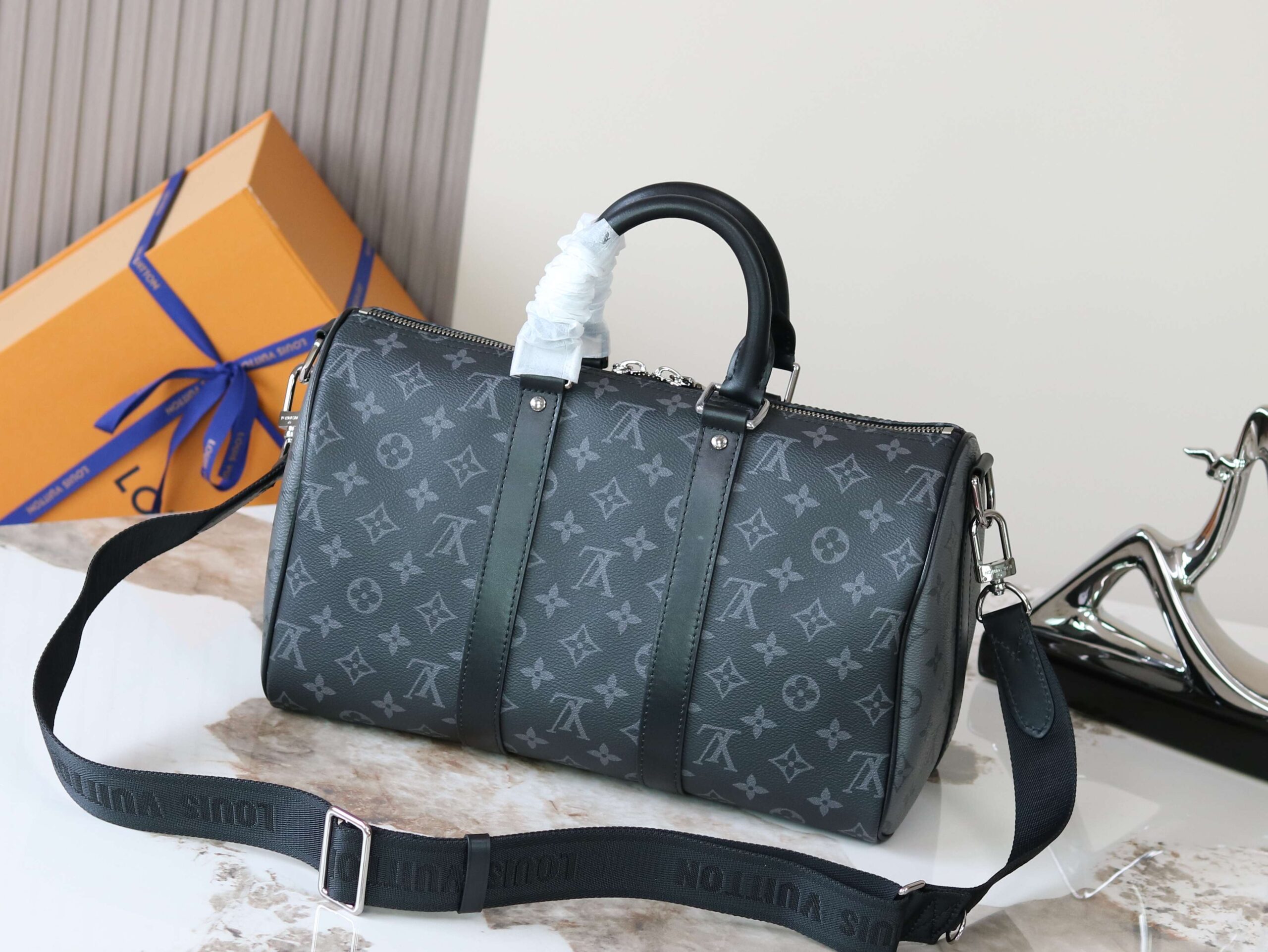 Louis Vuitton Keepall 35 Travel Bag in Monogram Eclipse Canvas - Image 3