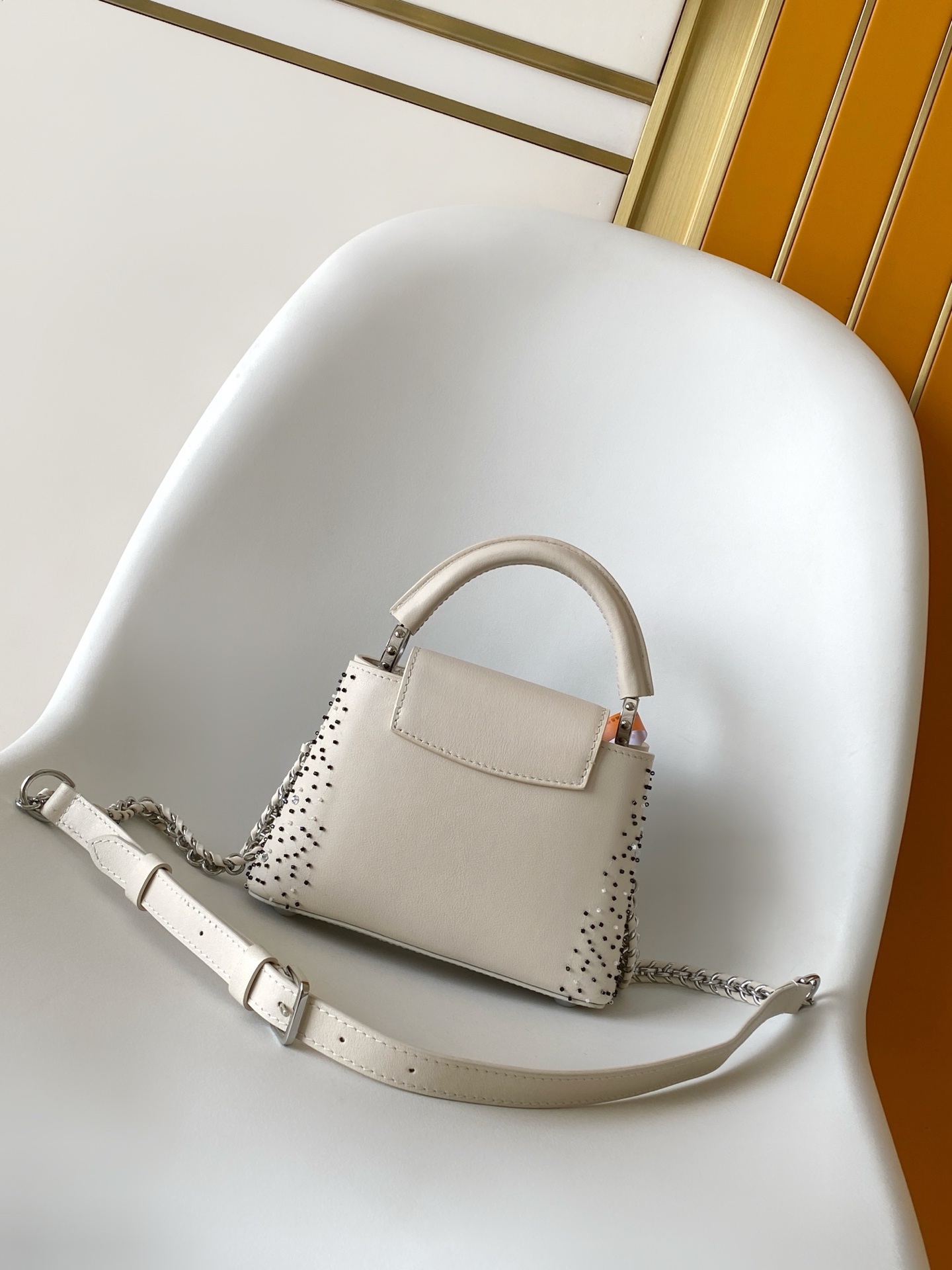 Louis Vuitton Capucines Mini Handbag in Black and Beige Beaded Calfskin - Image 3